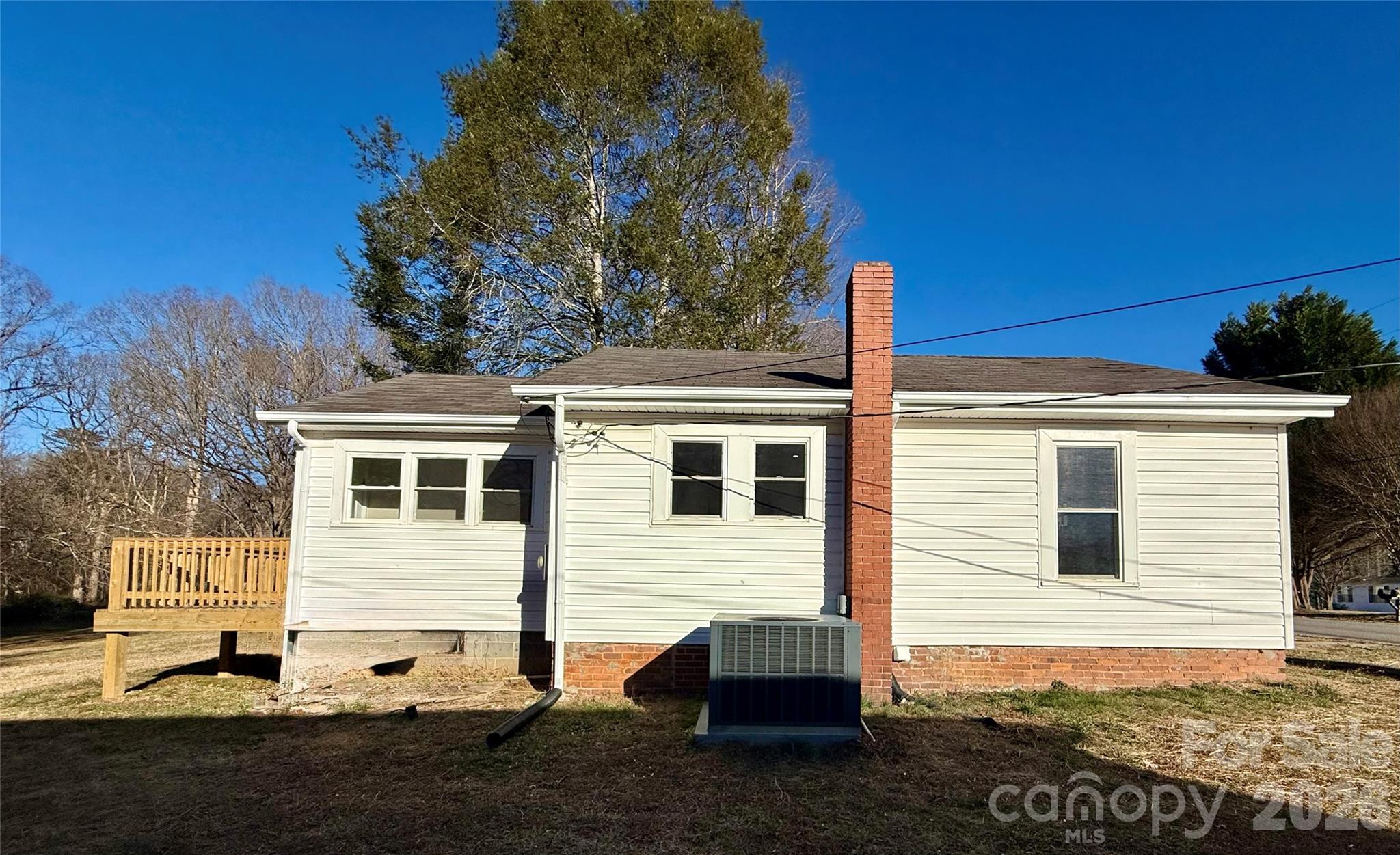 438 Pop Davis Road — Taylorsville