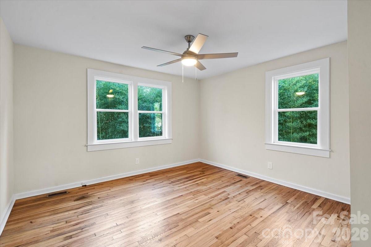 165 E Lacy Street — Chester