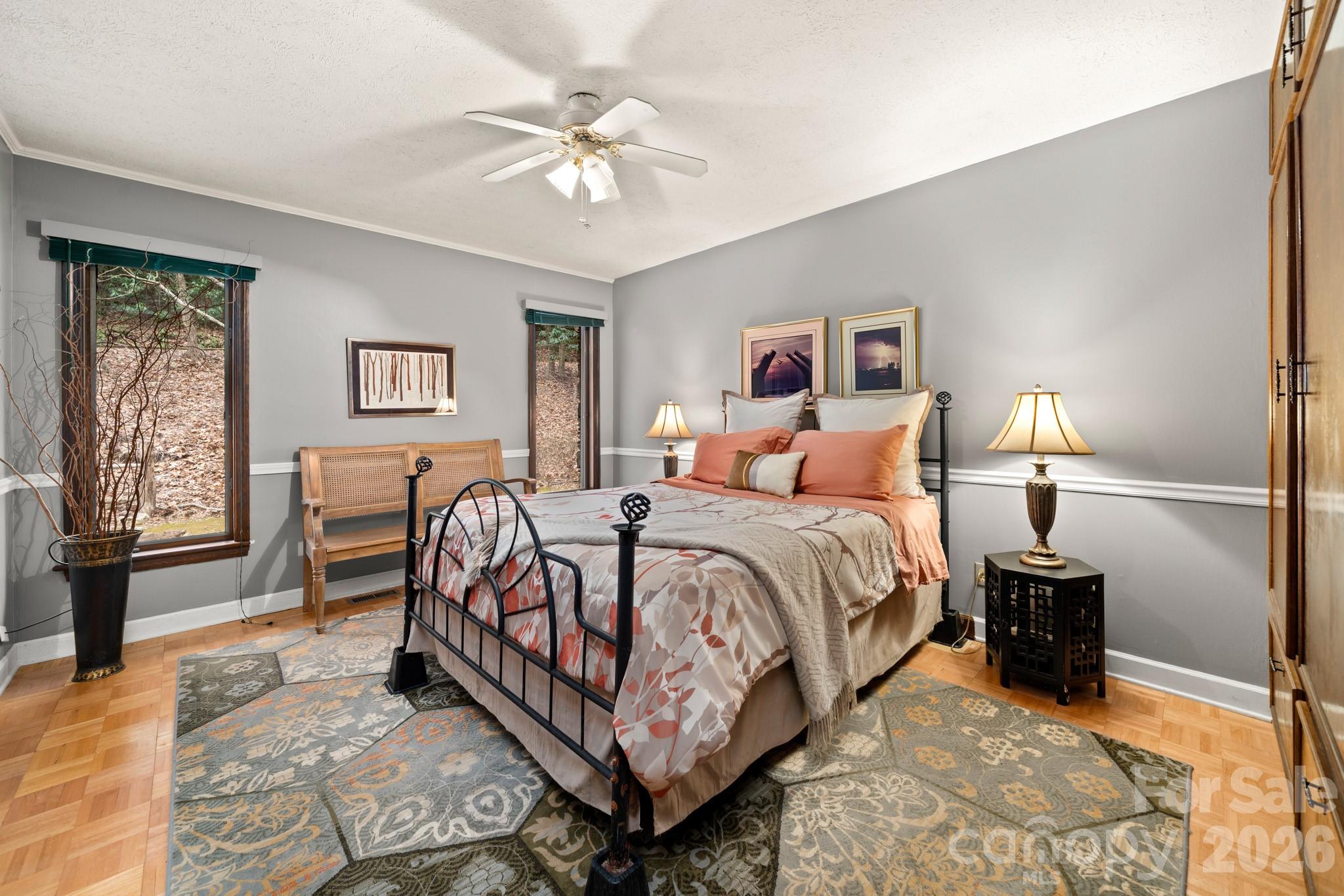 45 Crescent Drive — Hendersonville