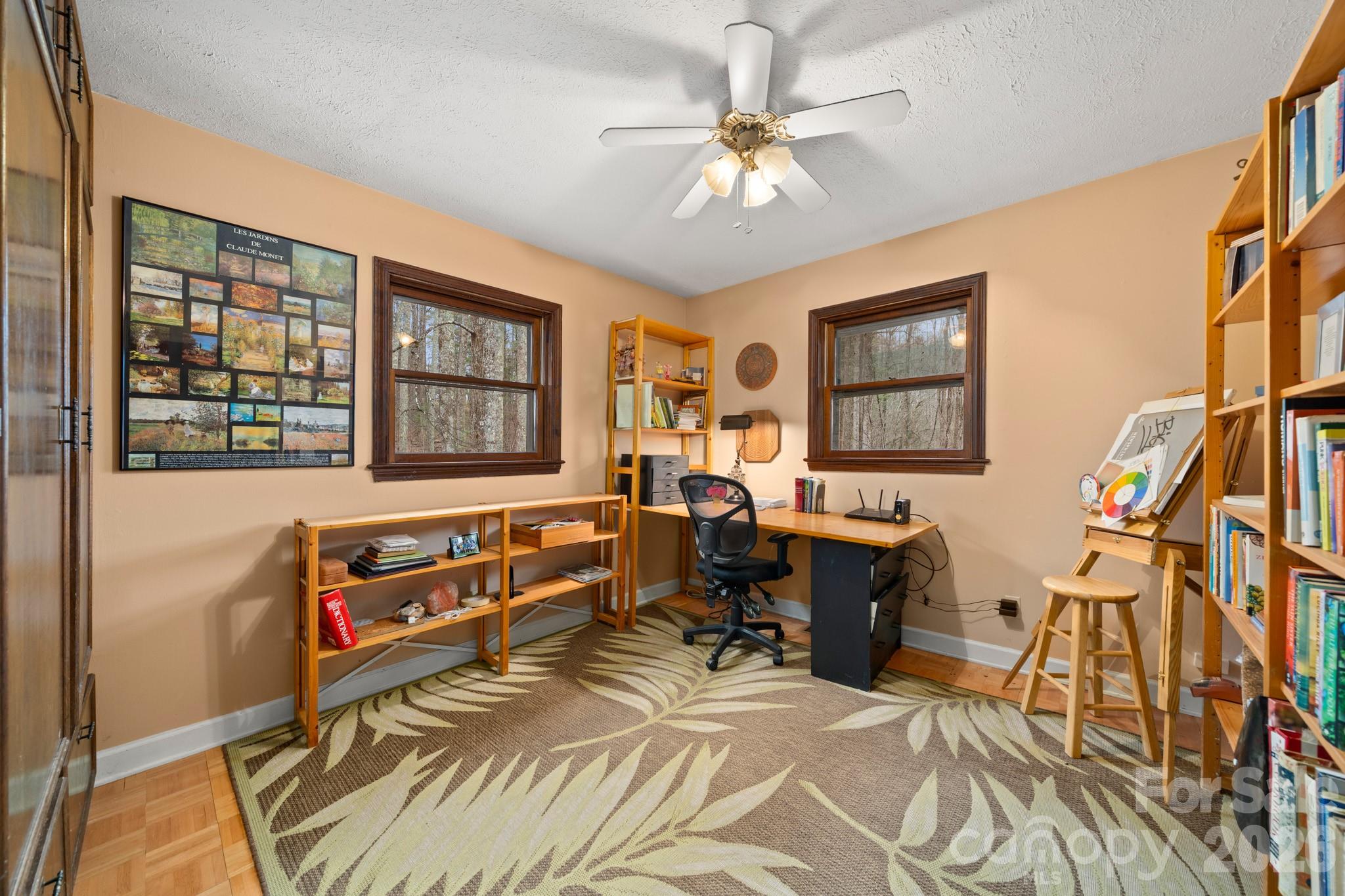 45 Crescent Drive — Hendersonville
