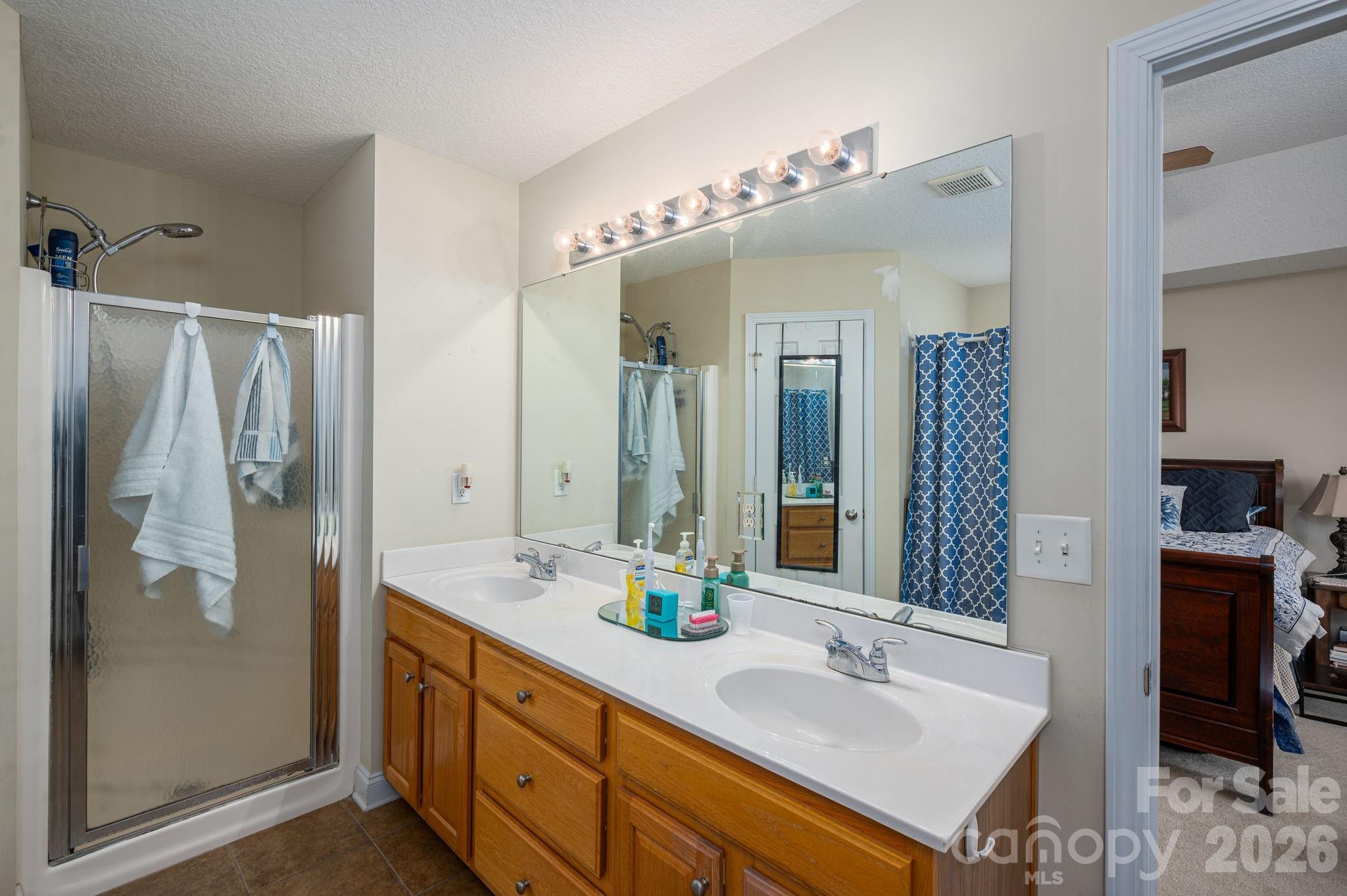 104 Lakewood Drive — Kings Mountain