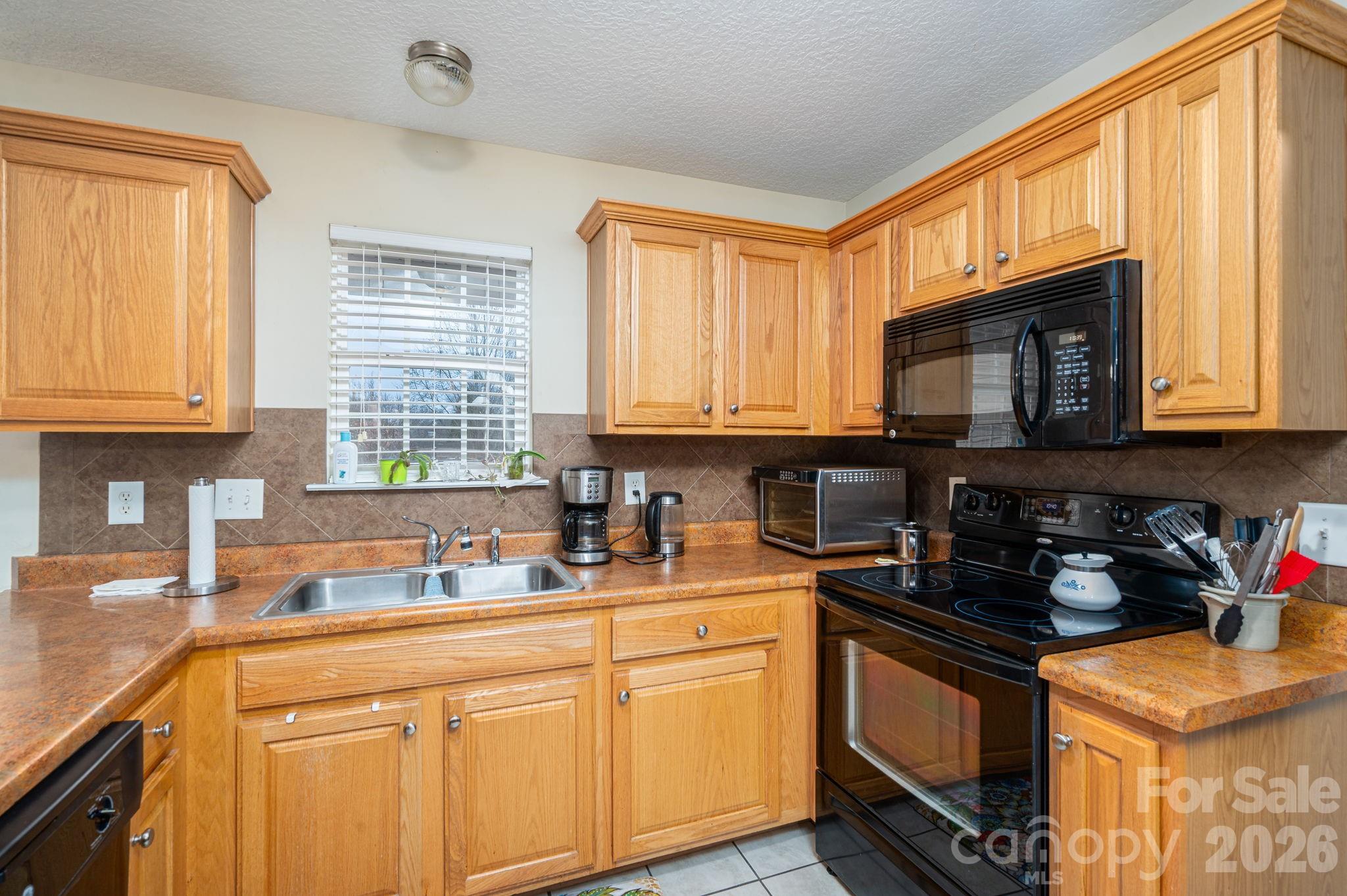 104 Lakewood Drive — Kings Mountain