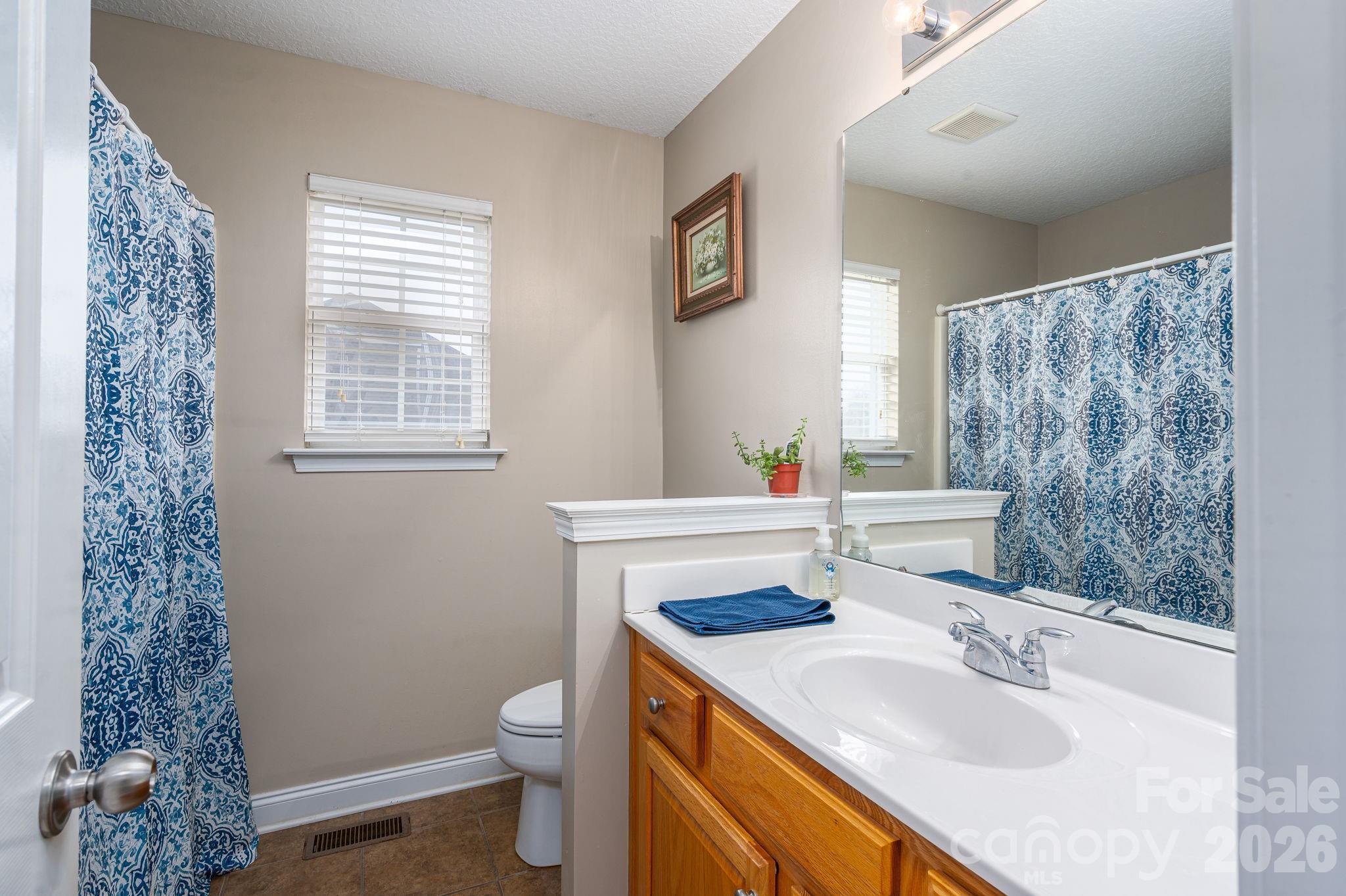 104 Lakewood Drive — Kings Mountain
