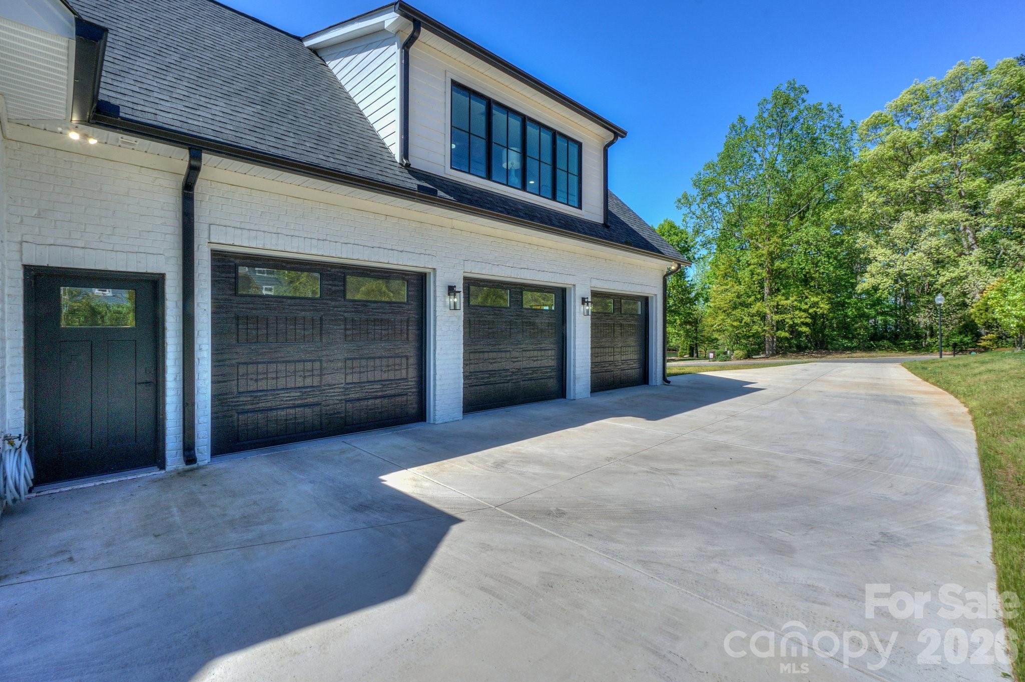 153 High Hills Drive — Mooresville