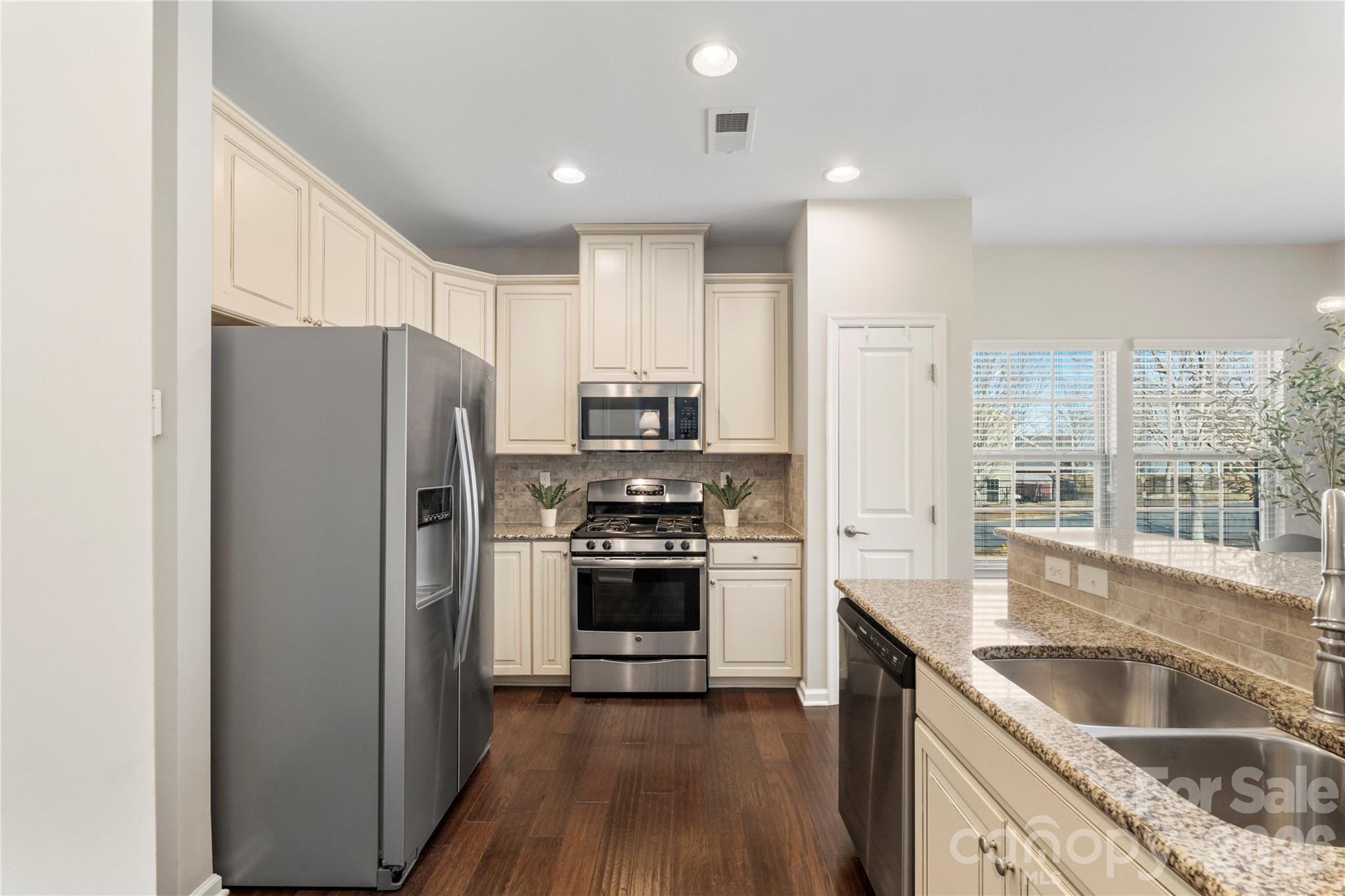 1845 Fleetwood Drive — Charlotte