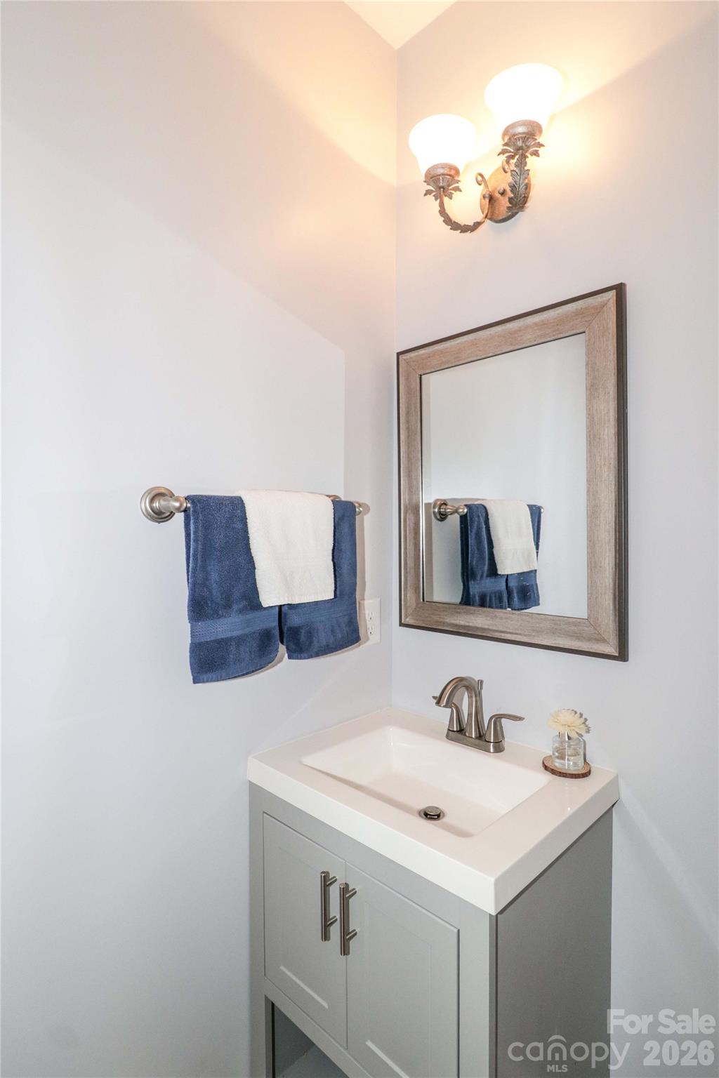 184 Hunters Hill Drive — Statesville