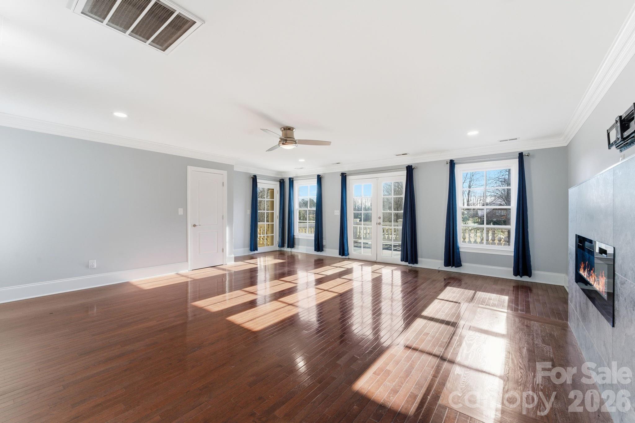 450 Beaver Creek Road #14 — Lexington
