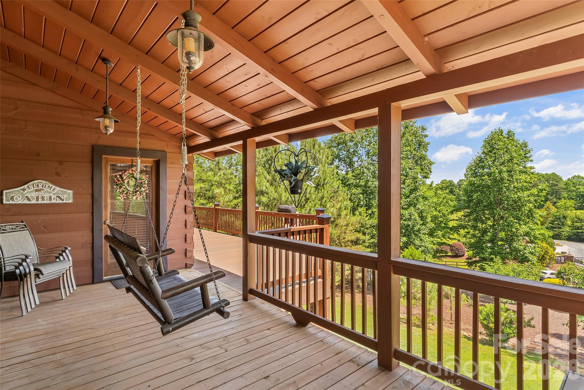 16 Saratoga Drive — Nebo