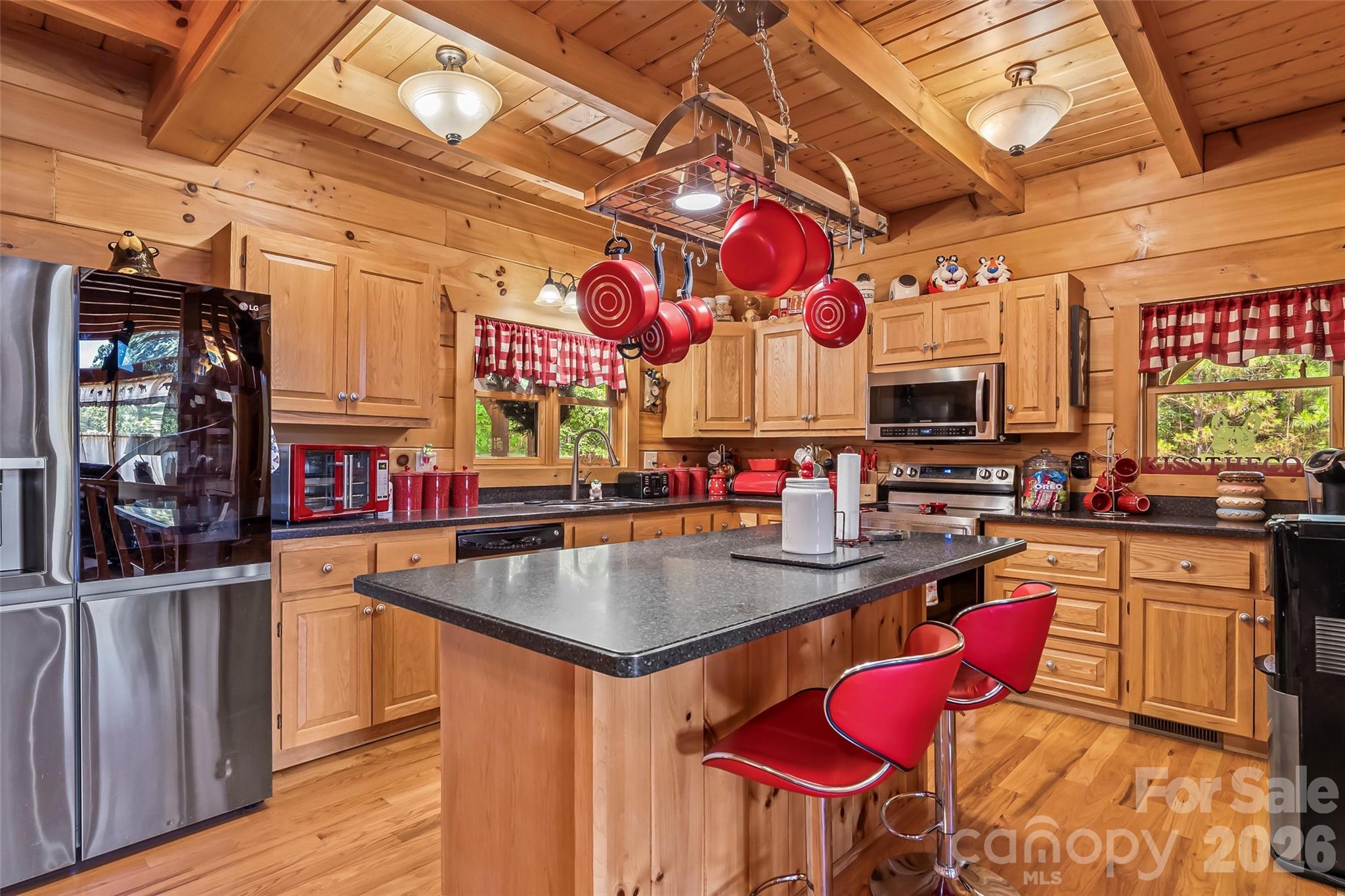 16 Saratoga Drive — Nebo