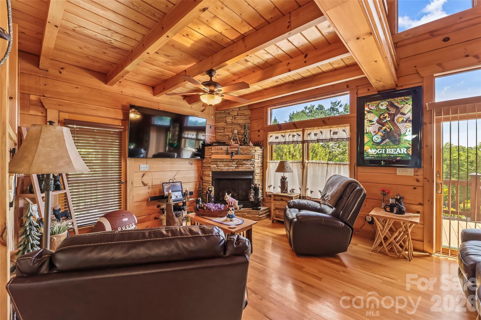 16 Saratoga Drive — Nebo