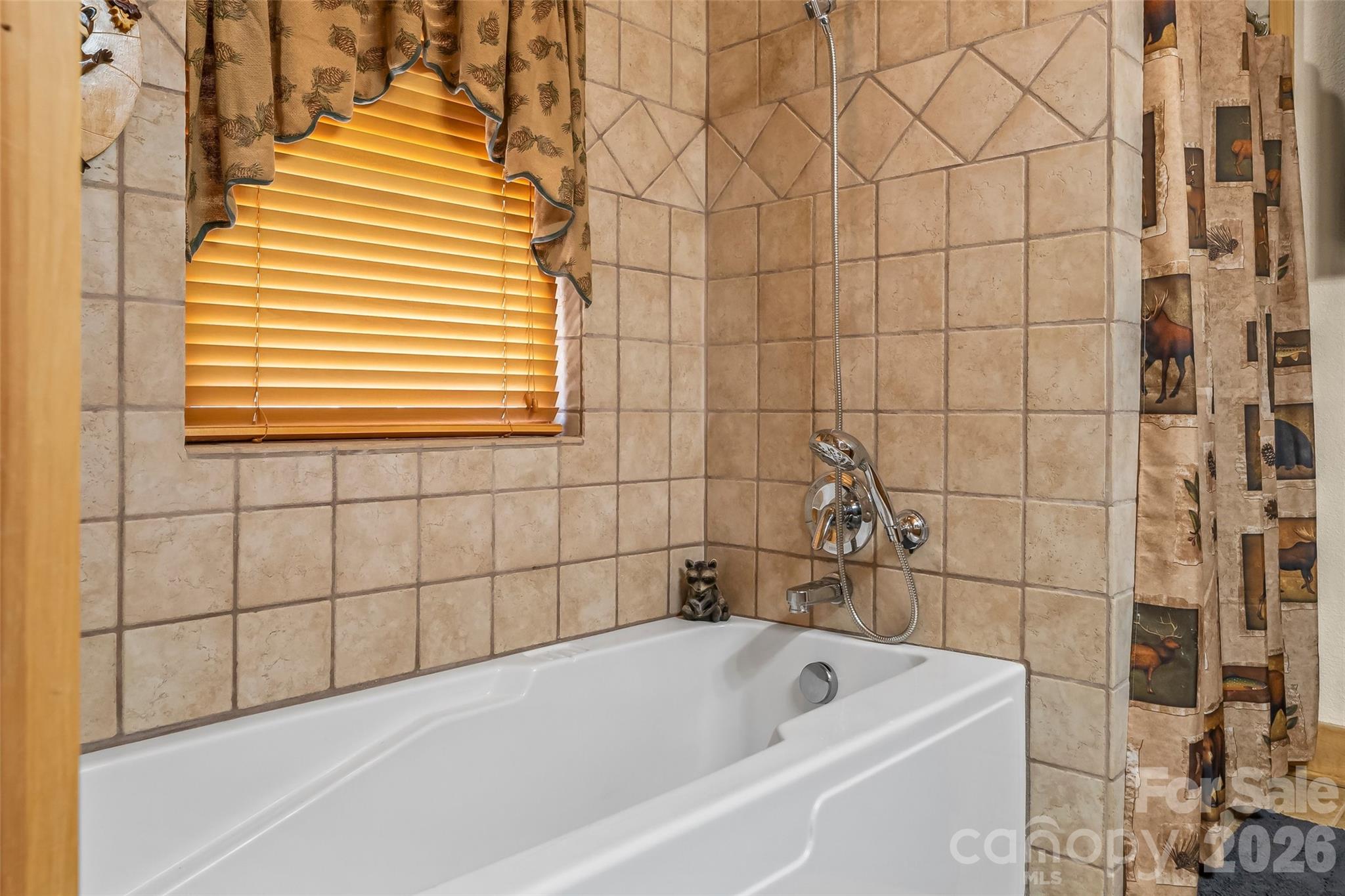 16 Saratoga Drive — Nebo