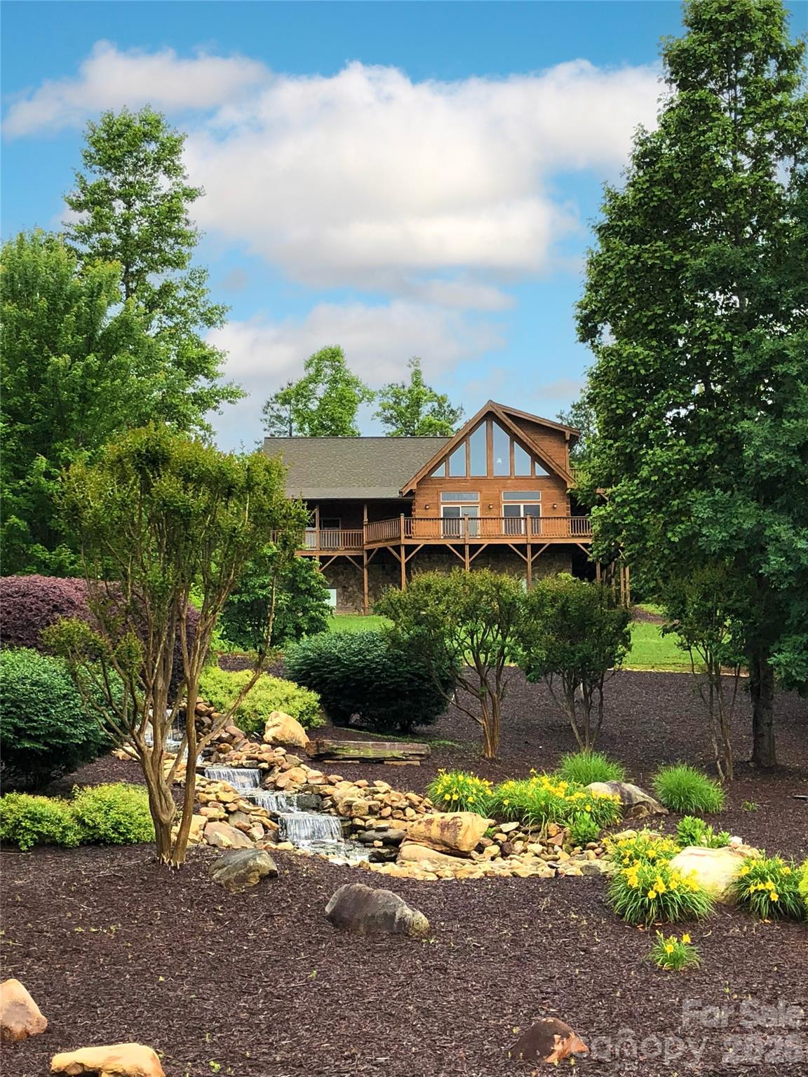 16 Saratoga Drive — Nebo