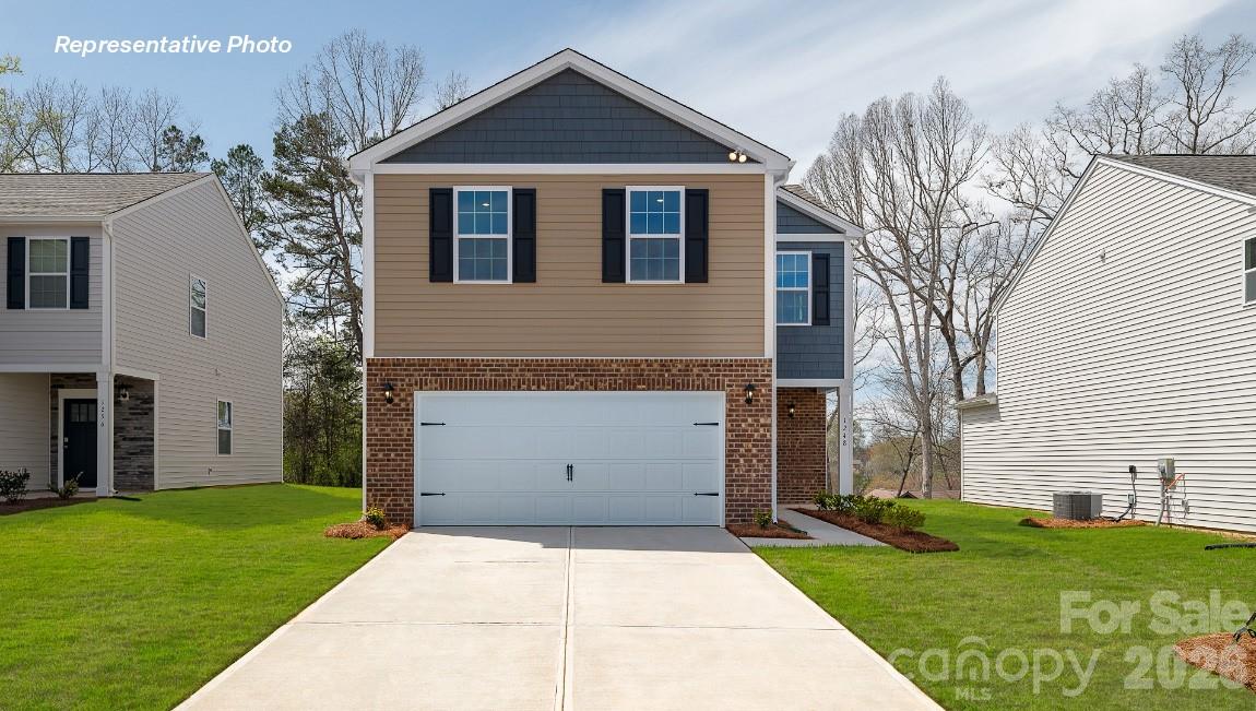 2062 10th Street SE — Hickory