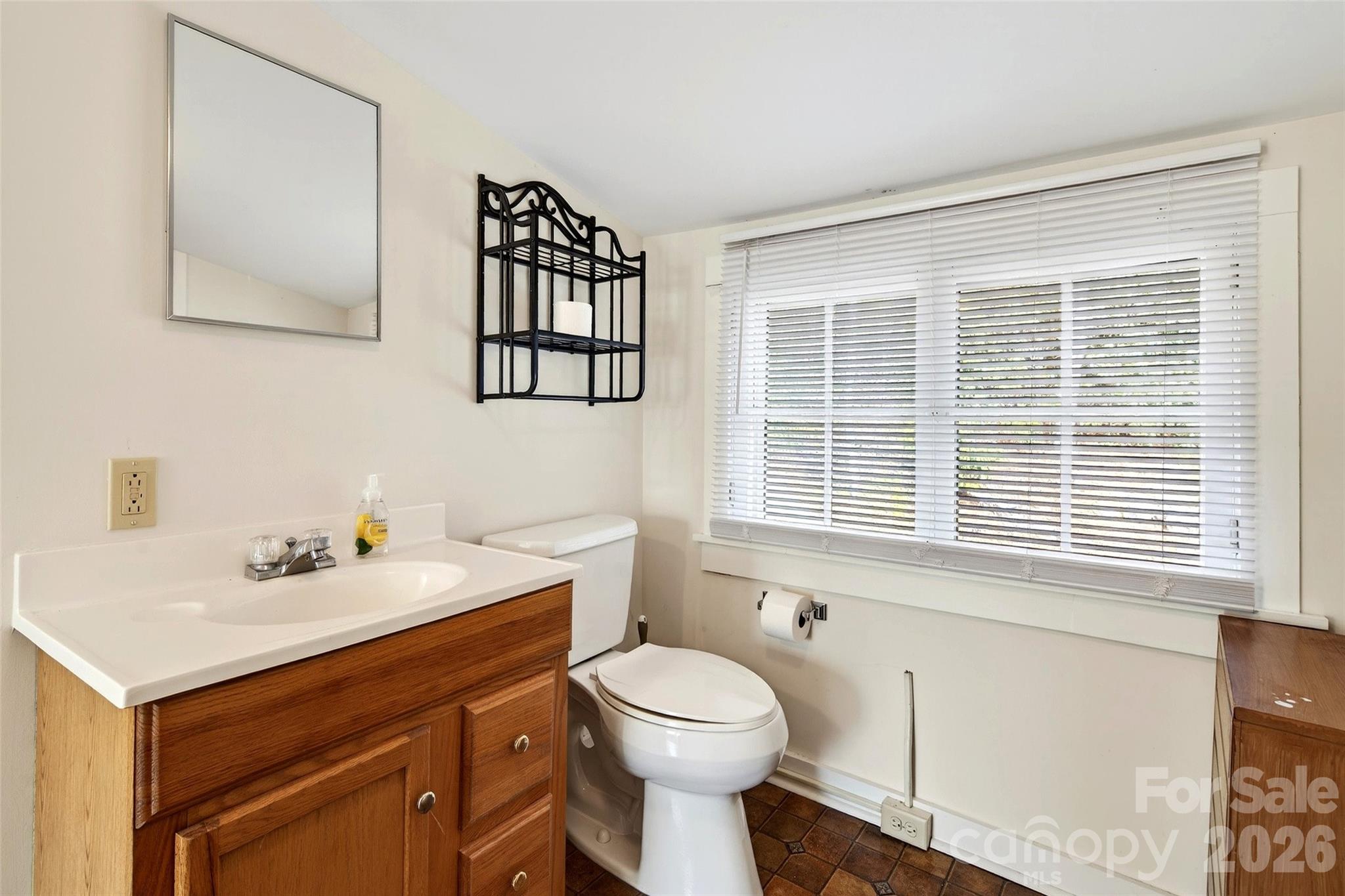 287 North Carolina Terrace — Montreat
