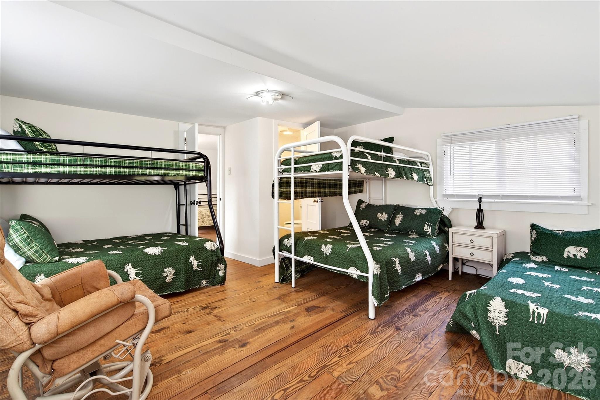 287 North Carolina Terrace — Montreat