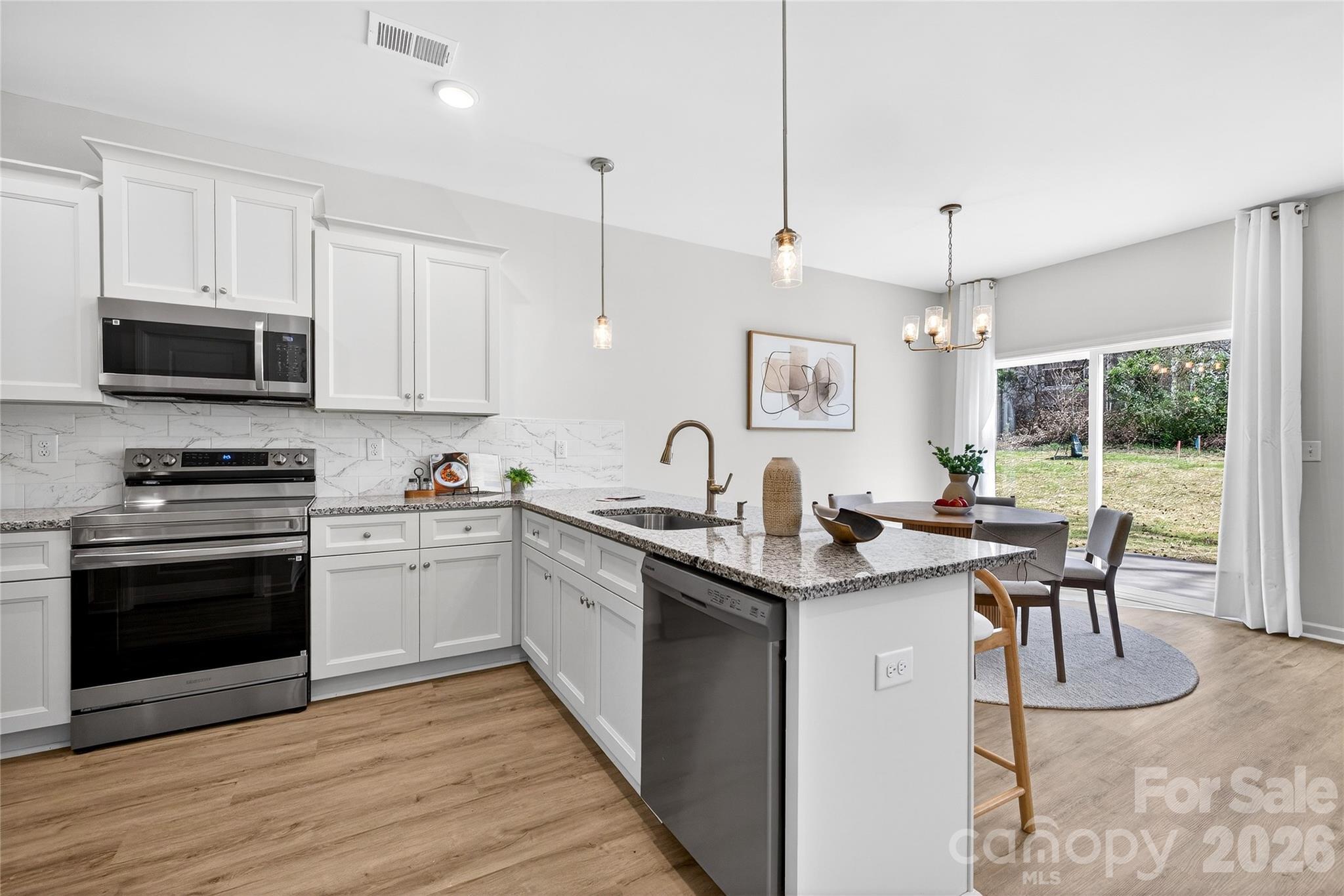 539 Dawn Circle — Charlotte