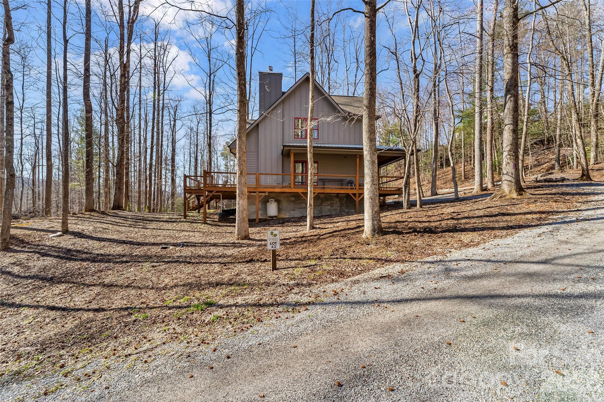 43 Clinchfield Gap Road — Marion