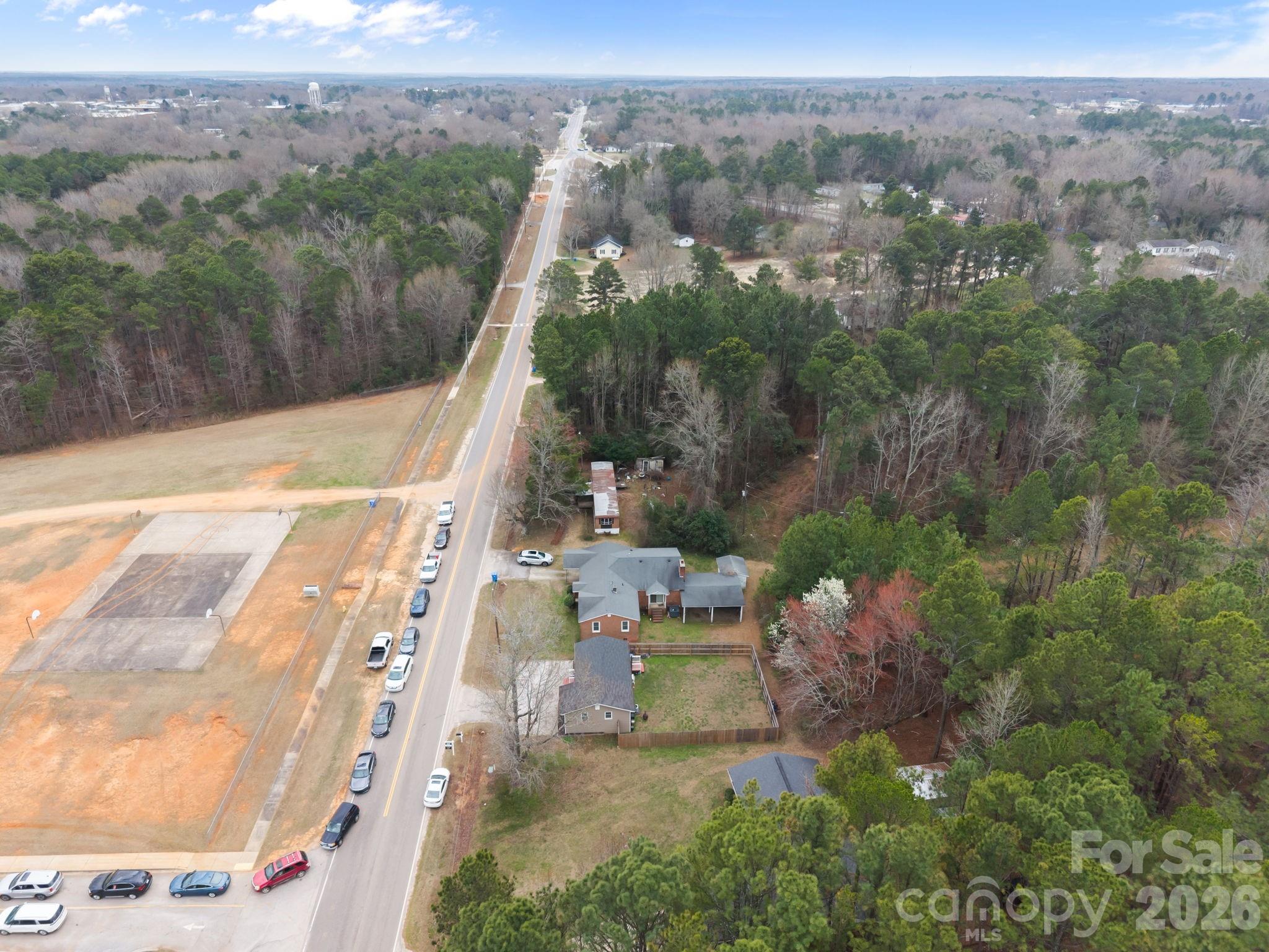 319 N Arnold Street — Pageland