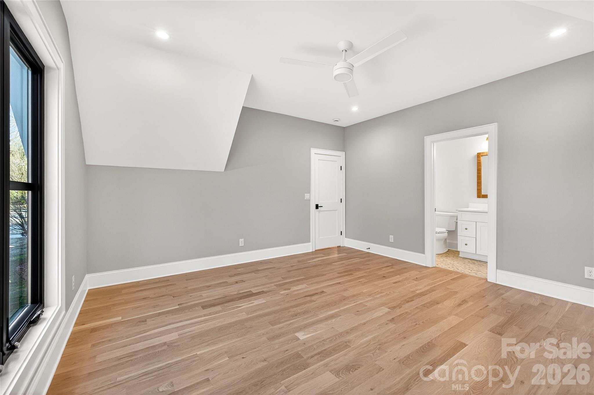 1316 Holmes Drive — Charlotte