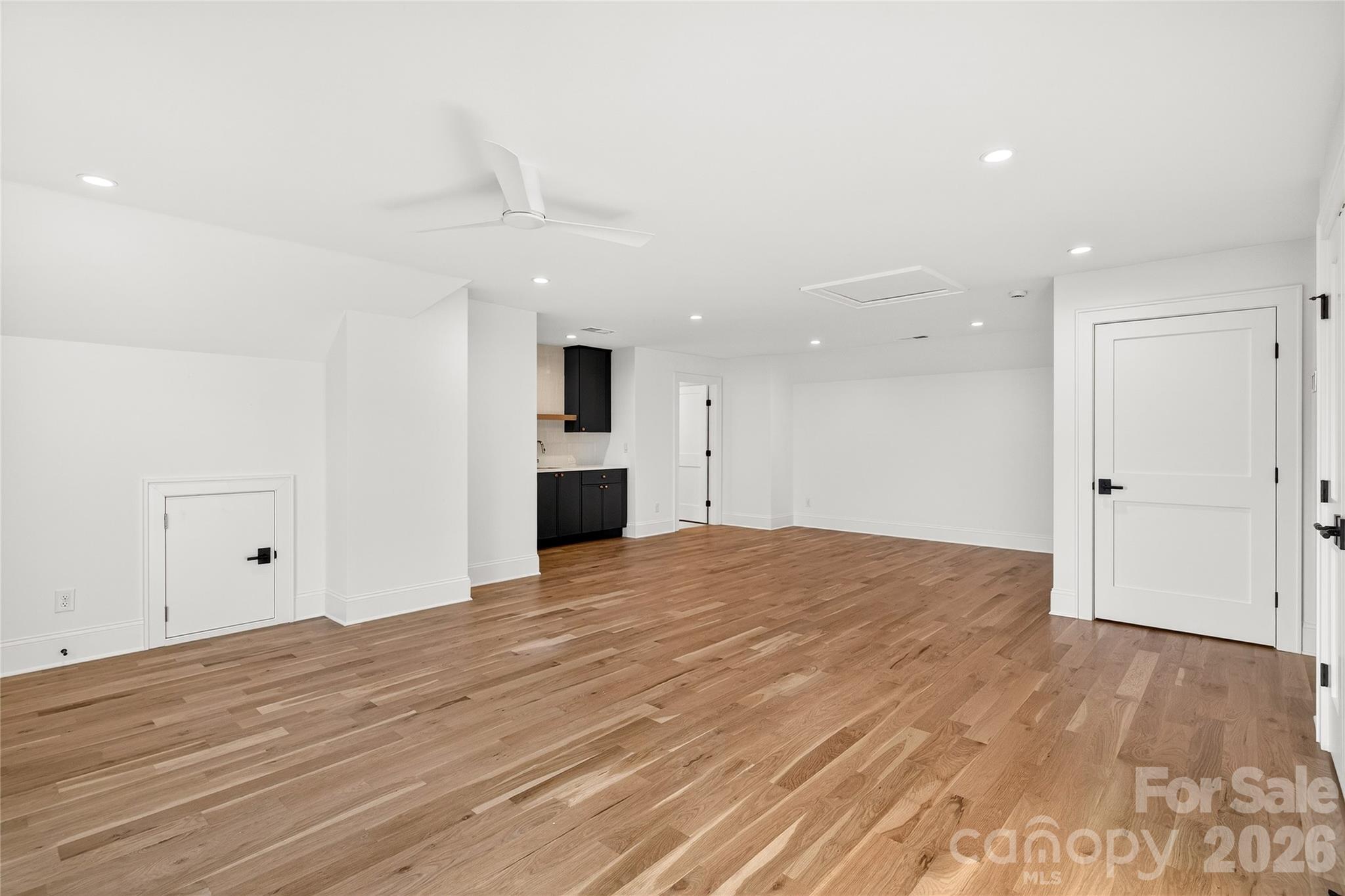 1316 Holmes Drive — Charlotte