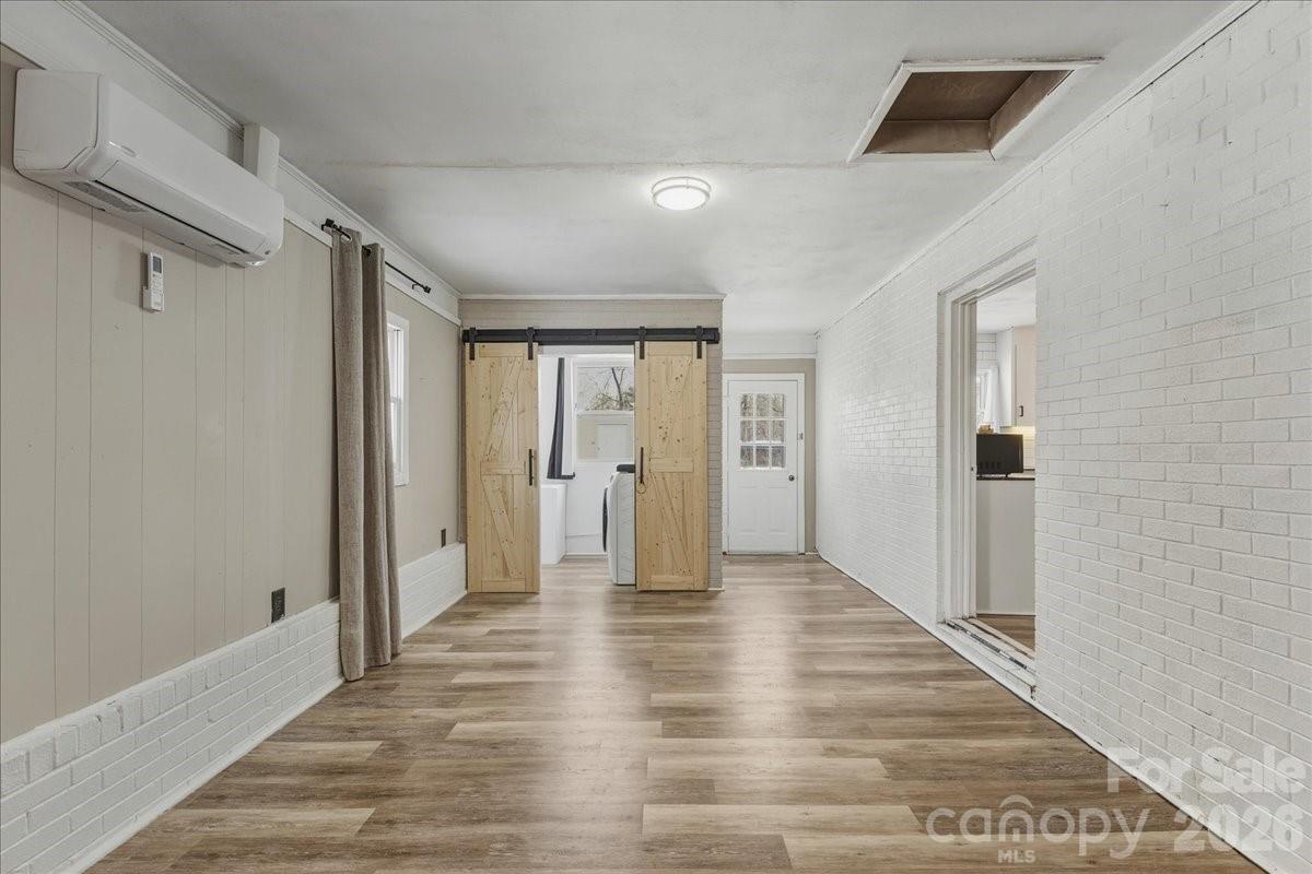 2563 Marble Street — Newton