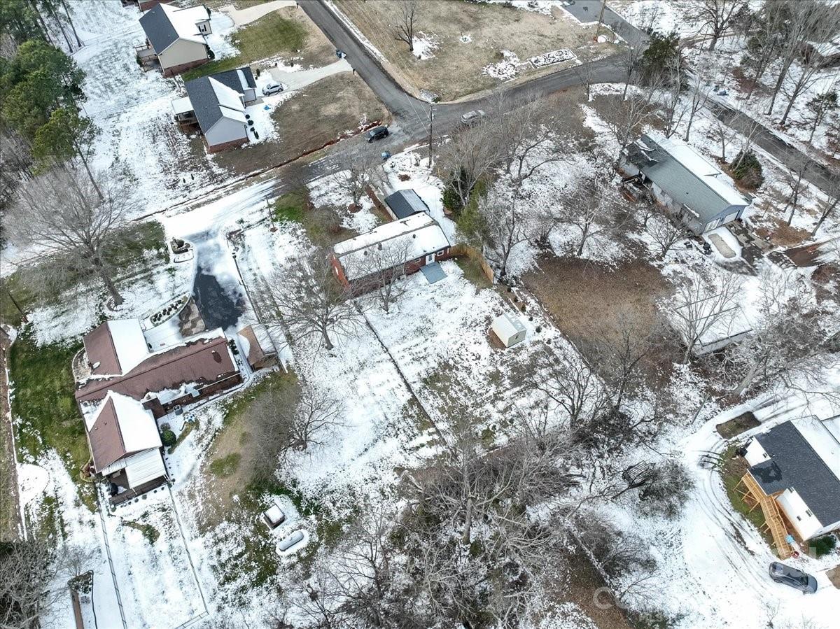 2563 Marble Street — Newton