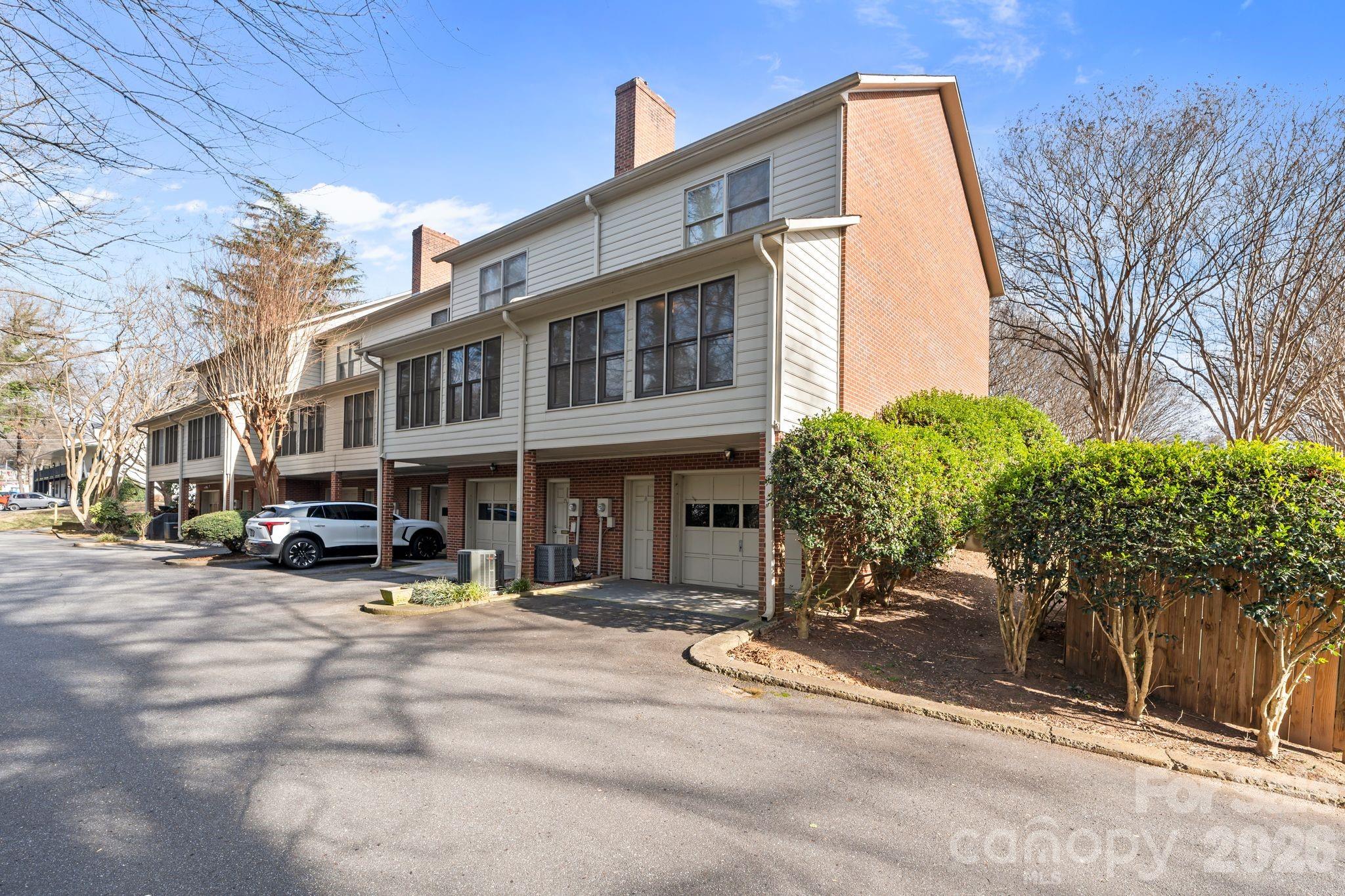 239 13th Avenue Place NW #16 — Hickory