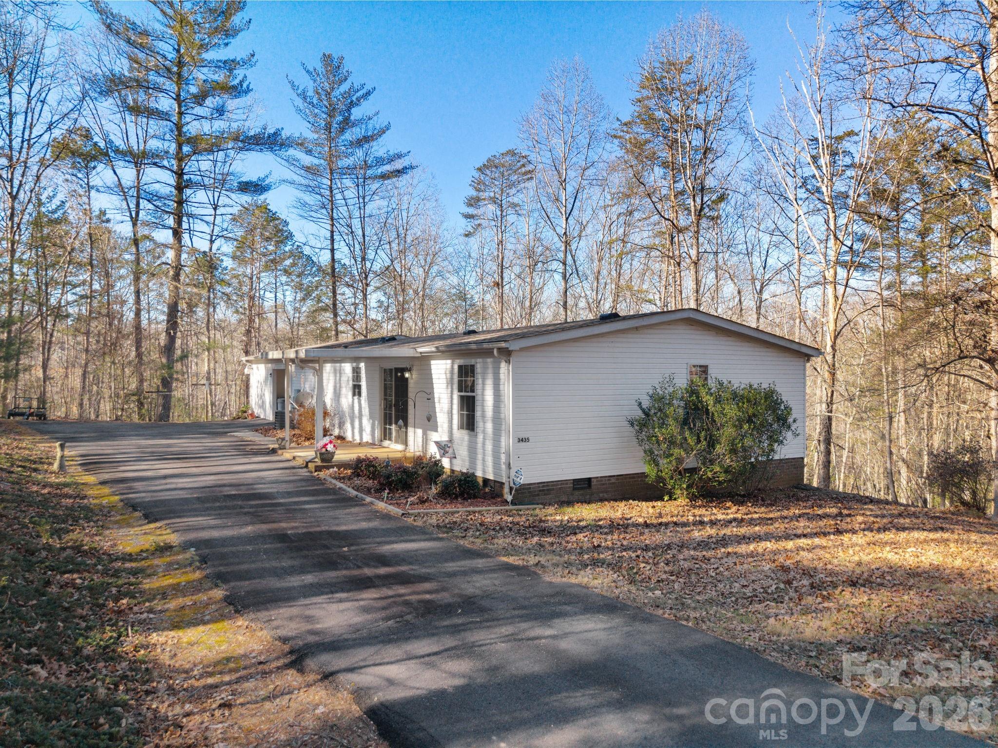 3435 Nelson Lane — Morganton