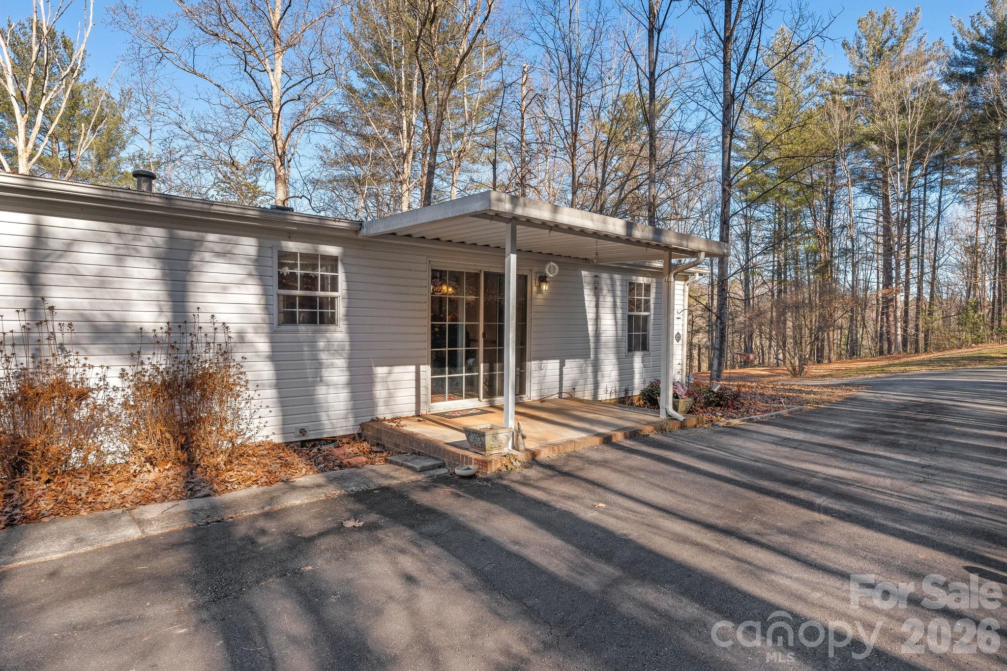 3435 Nelson Lane — Morganton