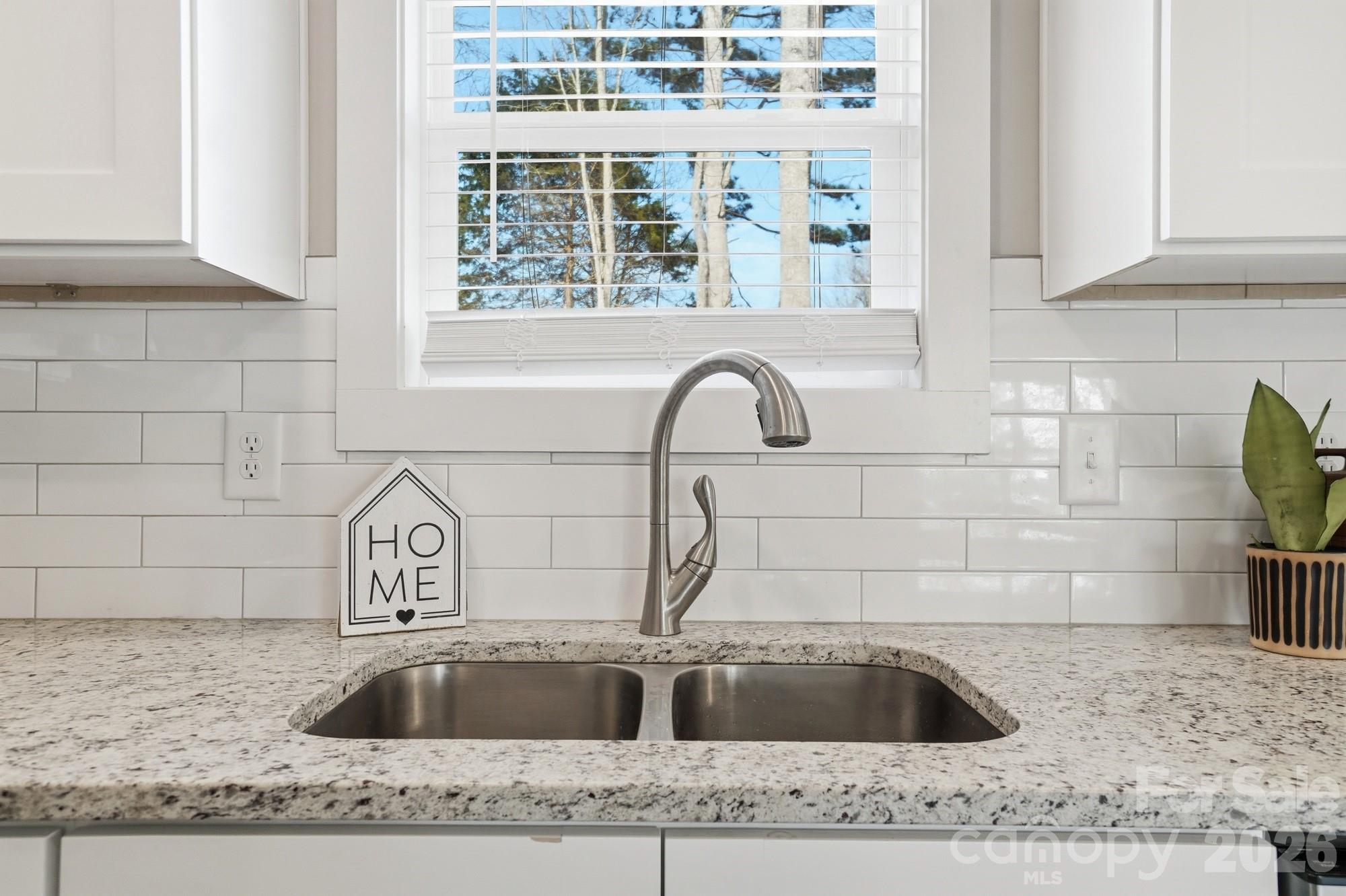 2305 Holly Lane — Shelby