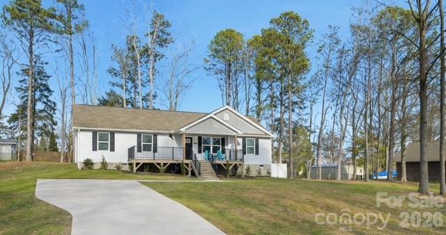 2305 Holly Lane — Shelby