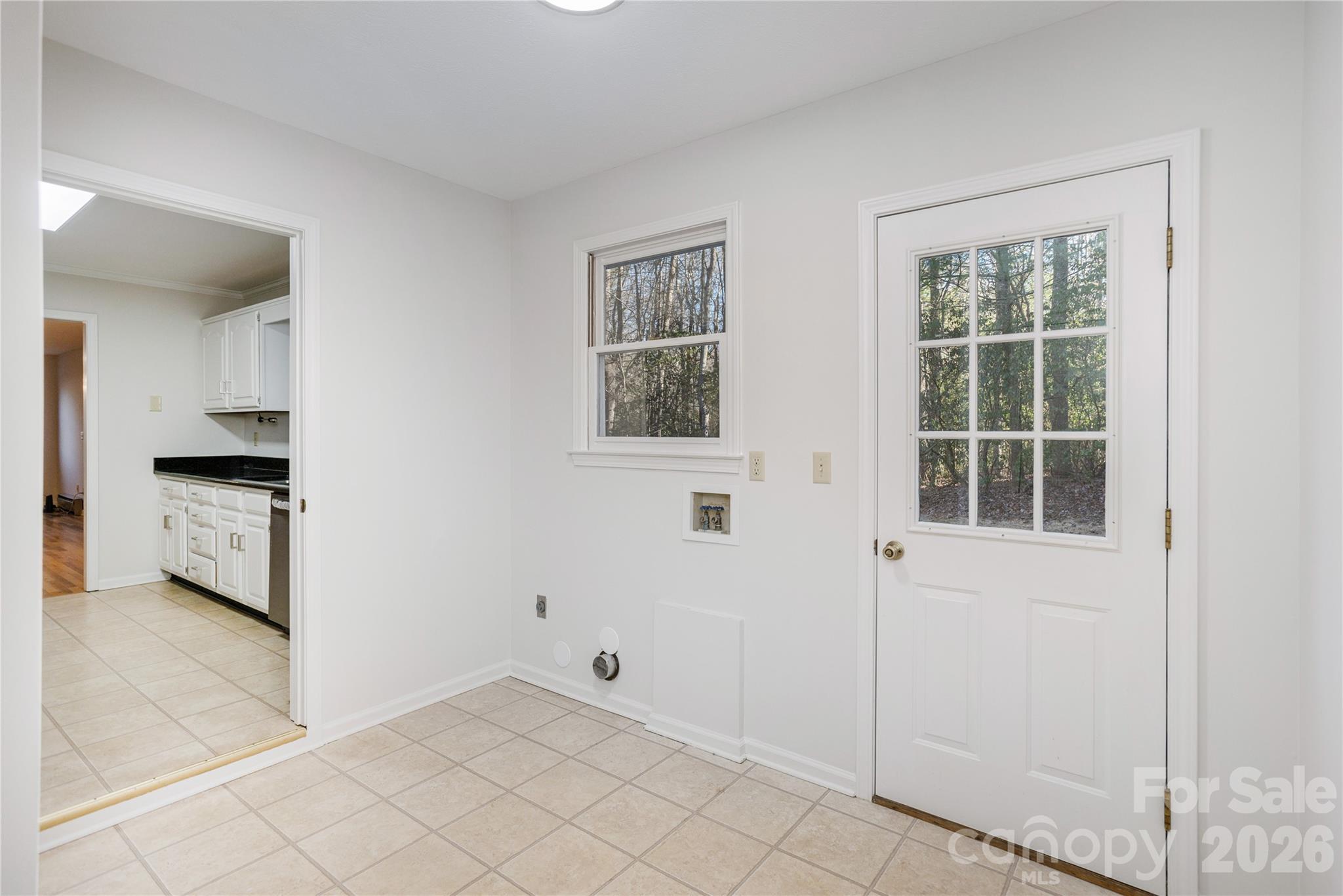 55 English Ivy Lane — Zirconia