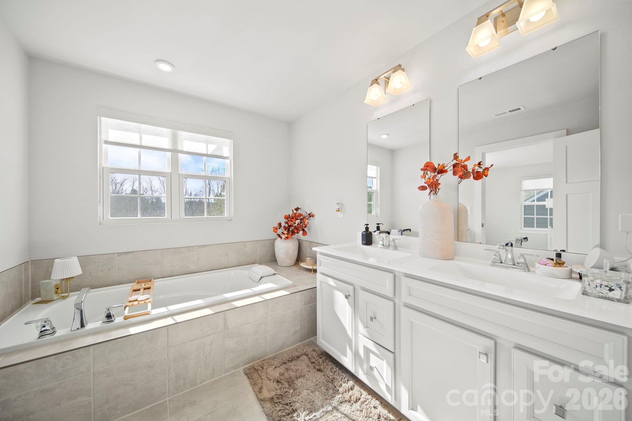1848 Giana Lane — Monroe