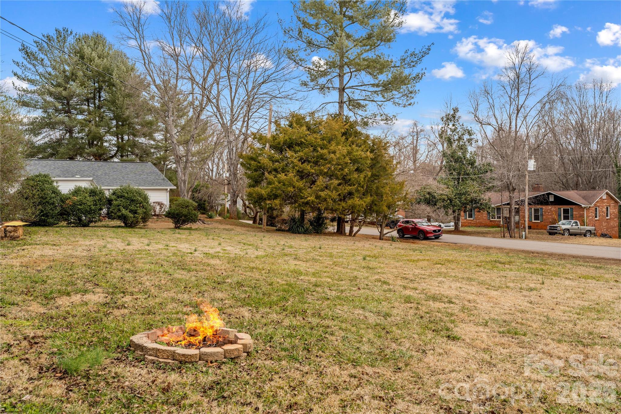 115 Pineview Court — Statesville
