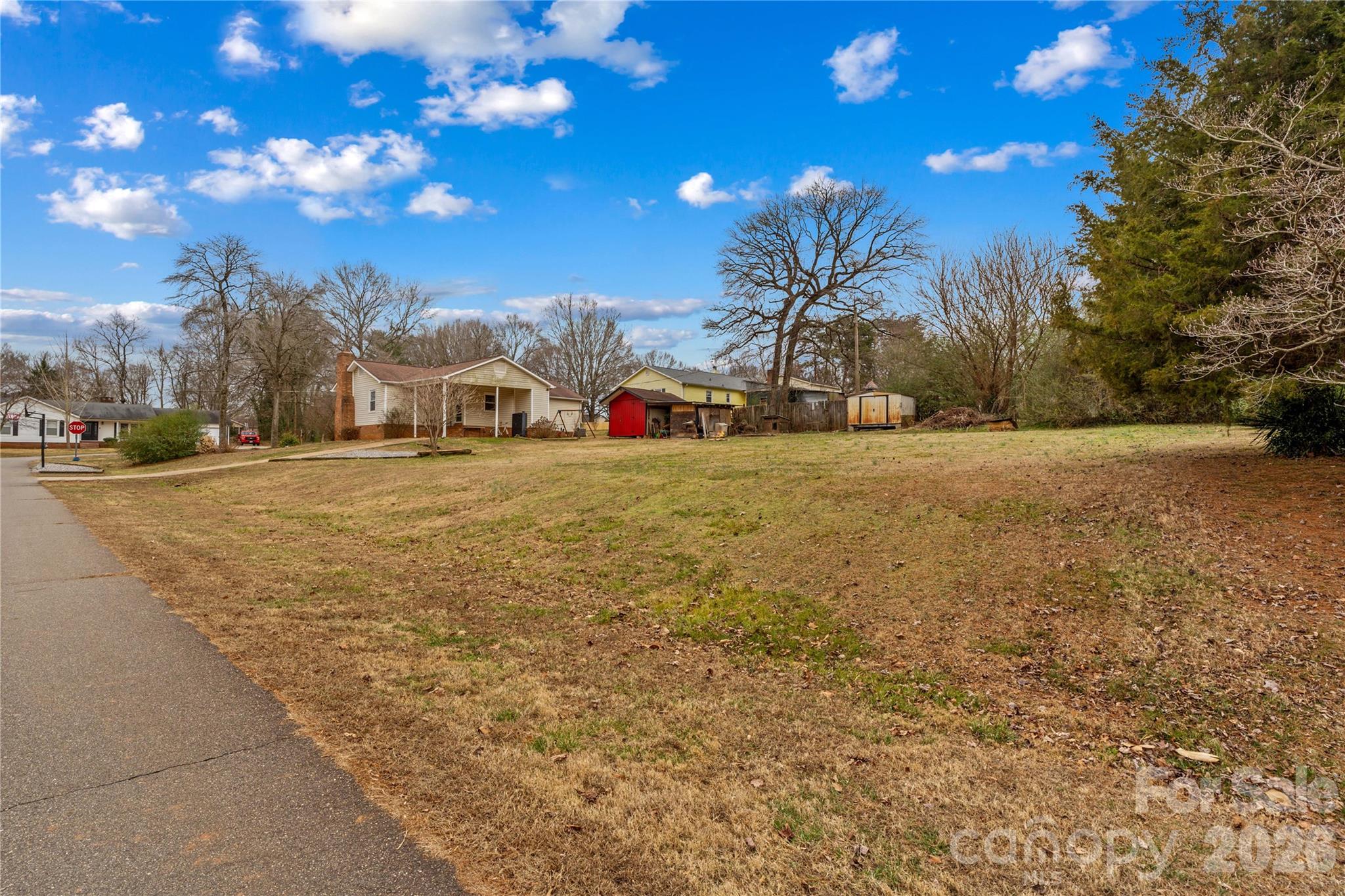 115 Pineview Court — Statesville