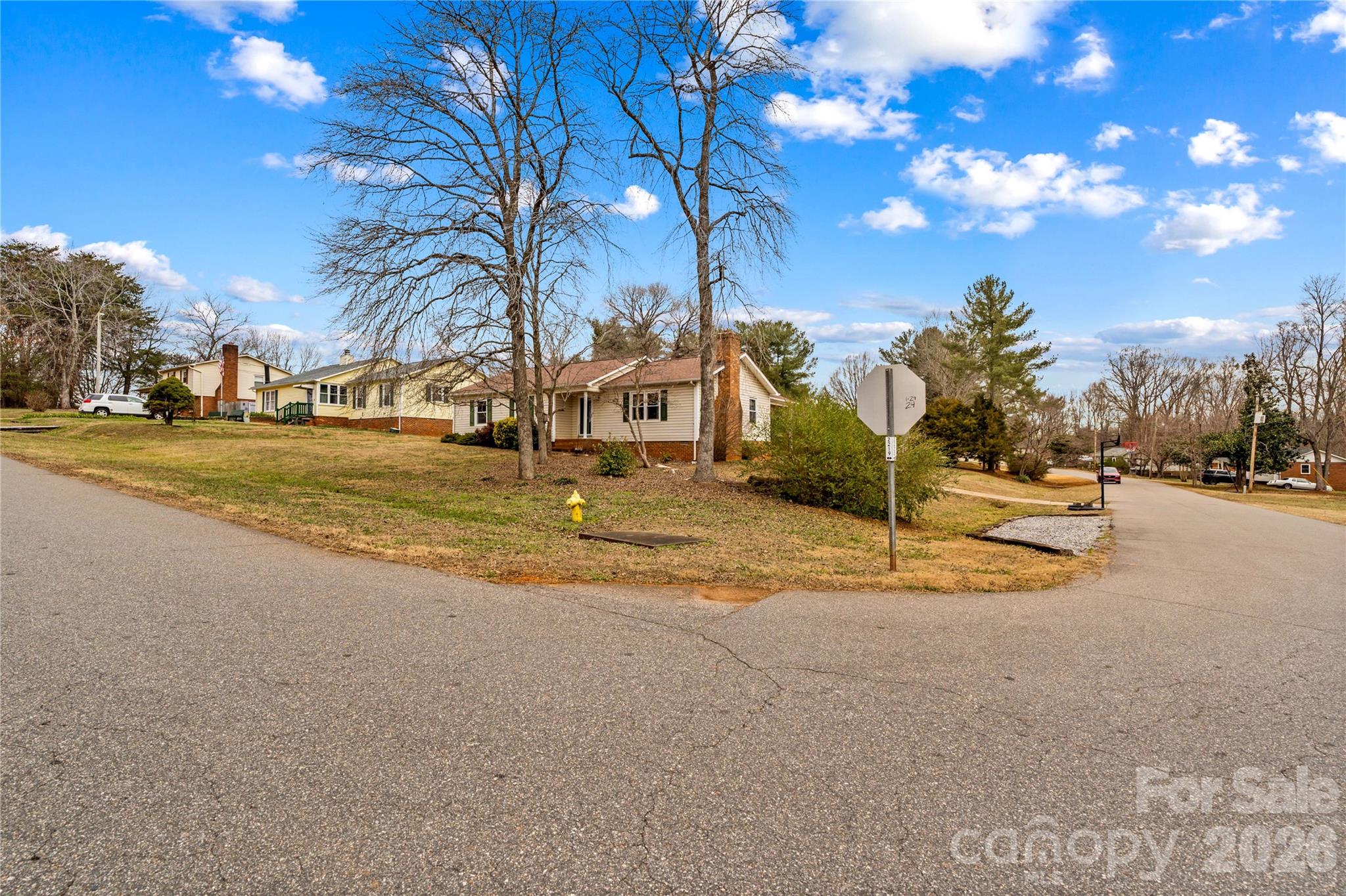 115 Pineview Court — Statesville