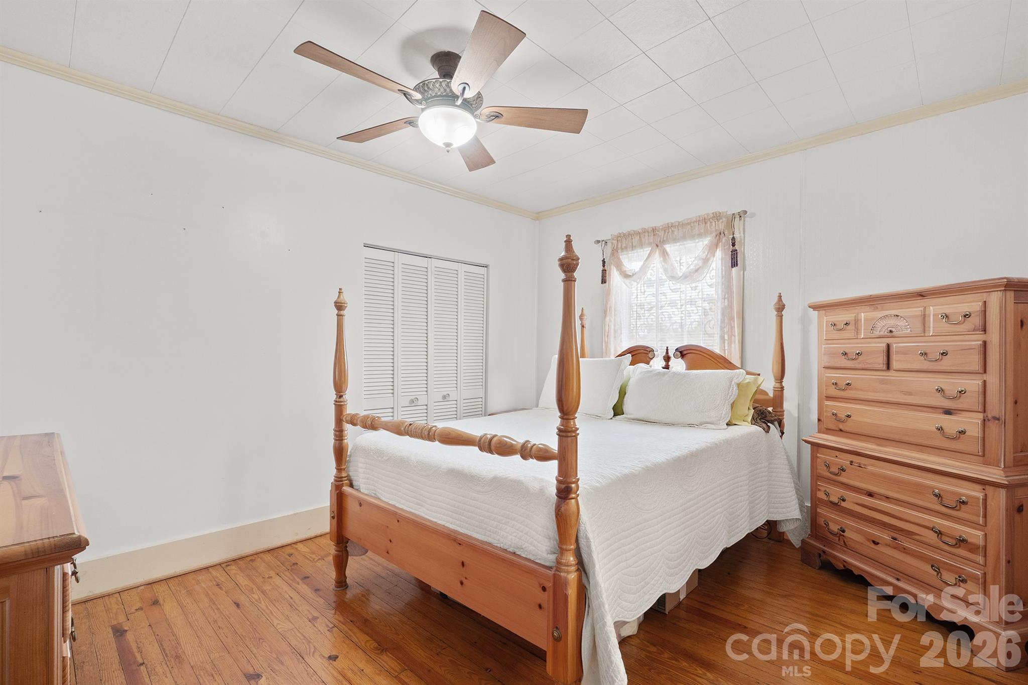 1244 21st Street NE — Hickory