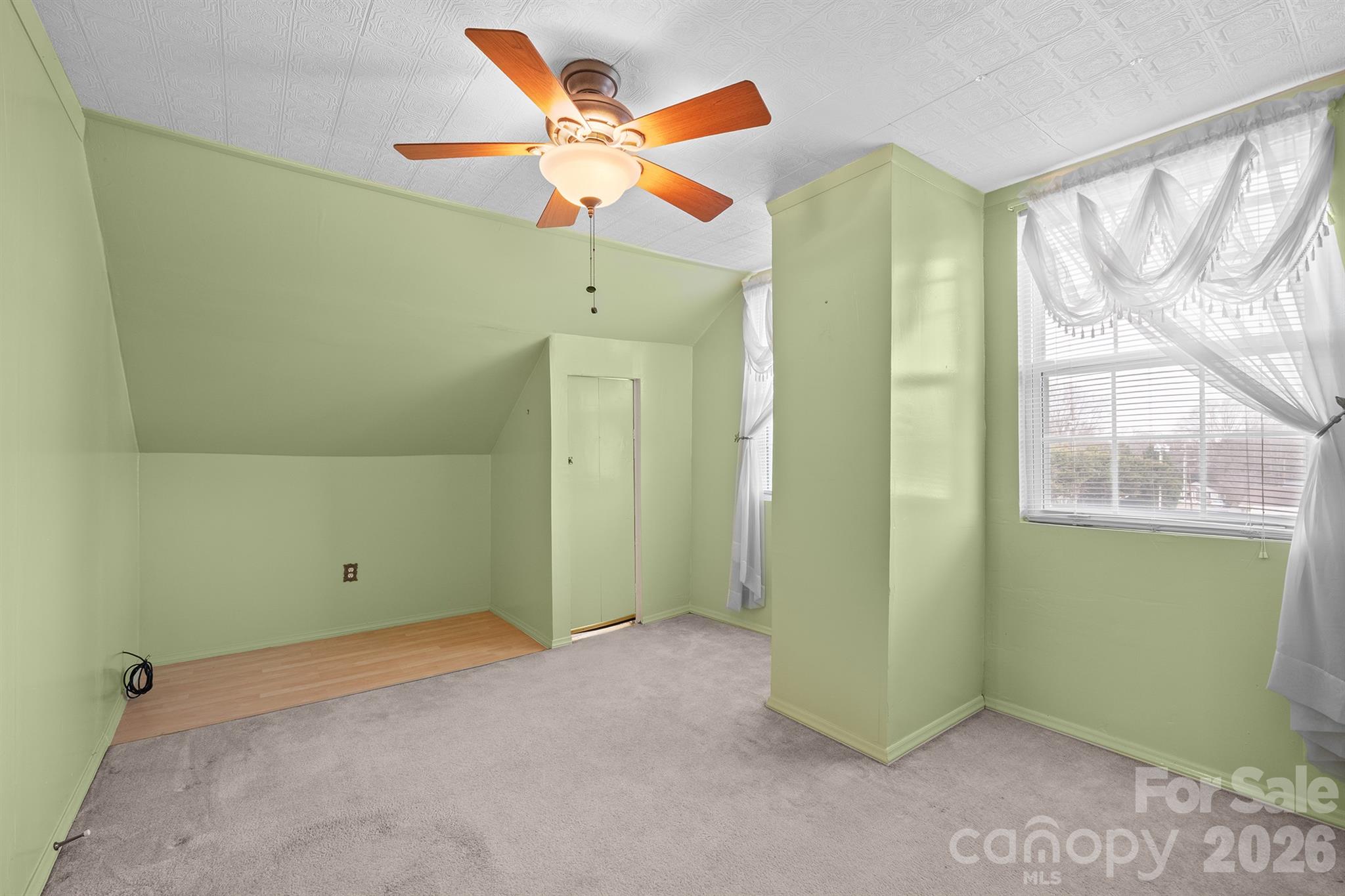 1244 21st Street NE — Hickory