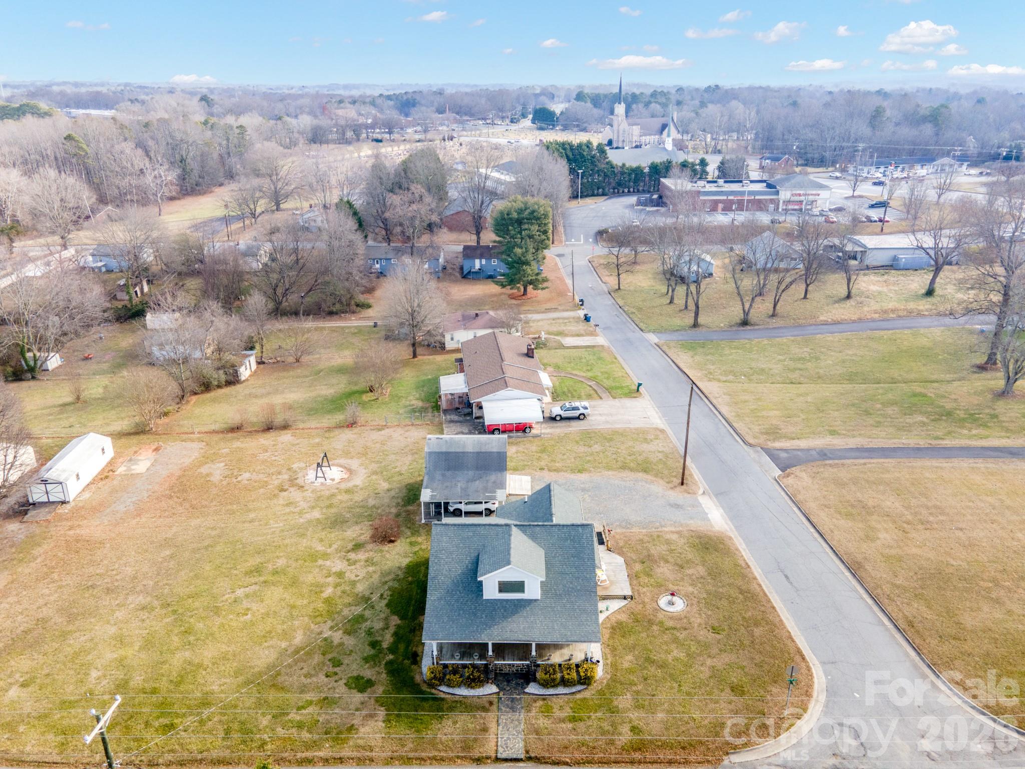 1244 21st Street NE — Hickory