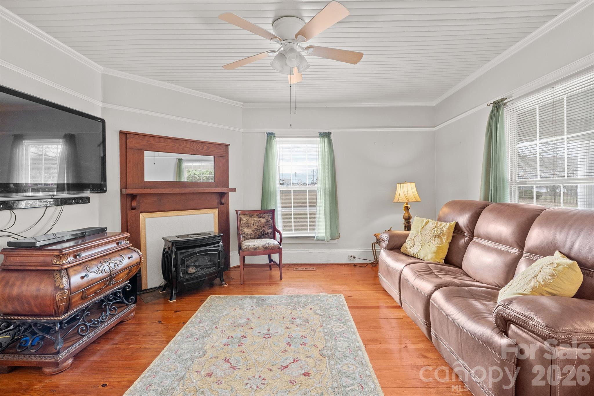 1244 21st Street NE — Hickory