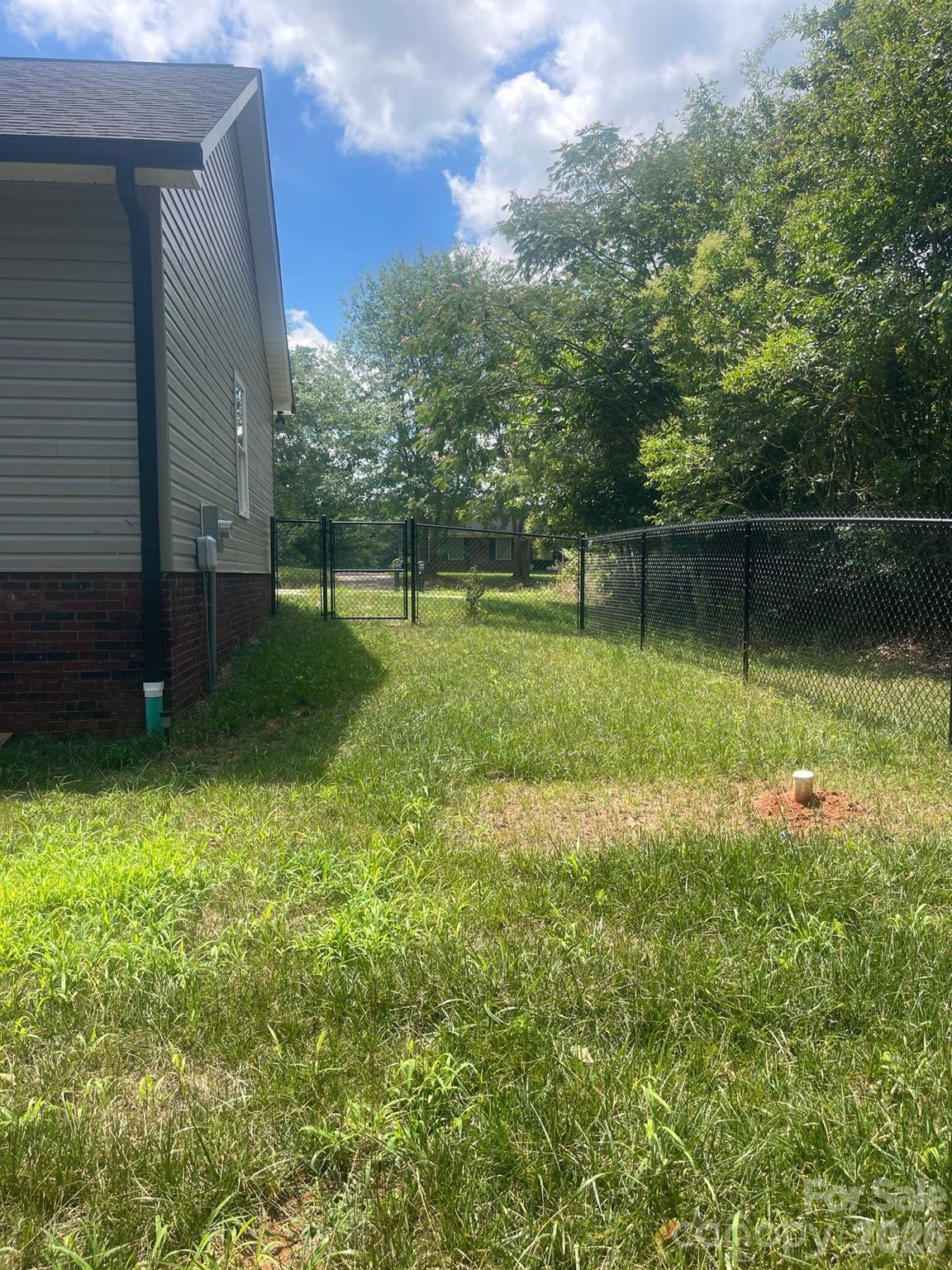 103 Falls Street — Lawndale