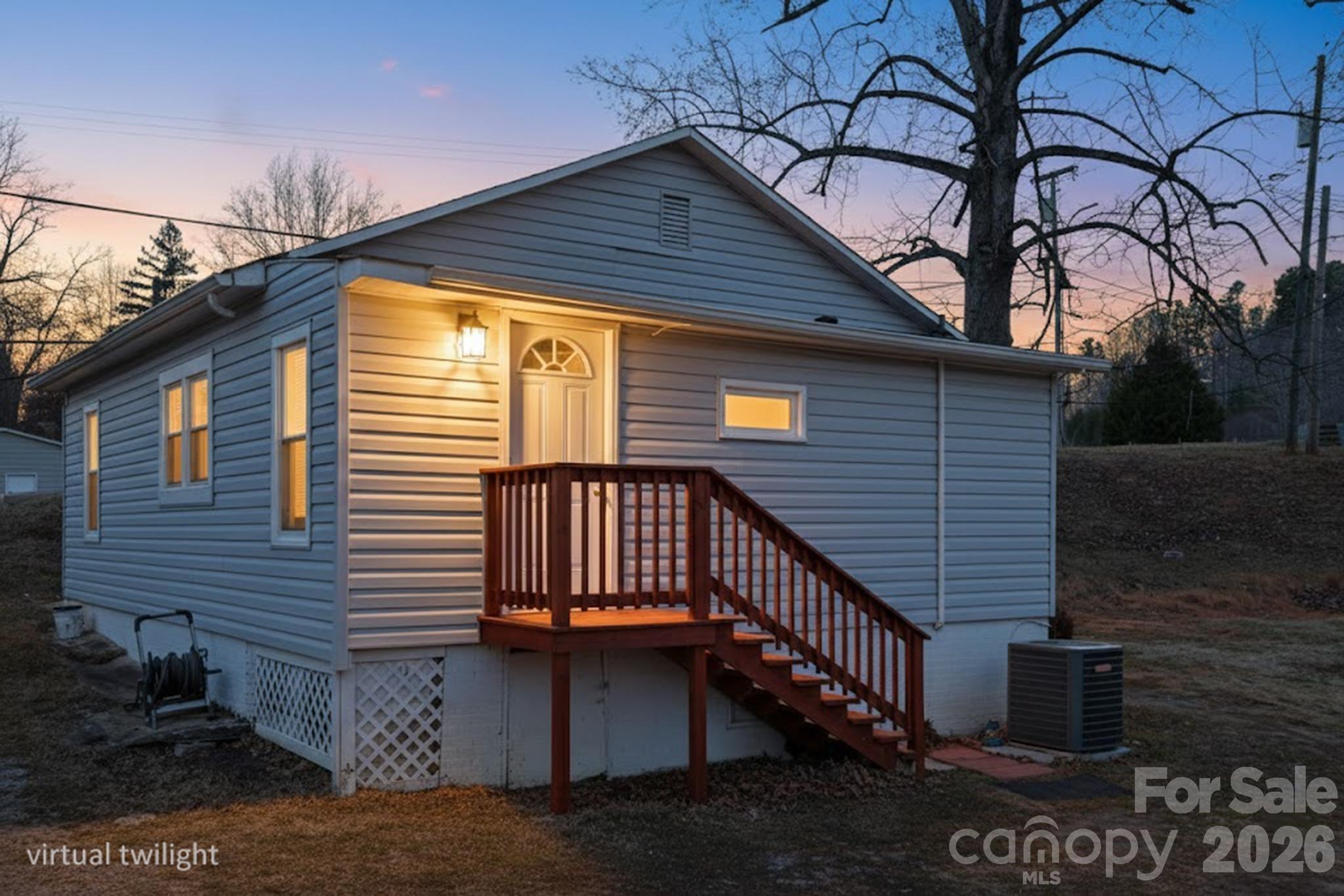105 Countryside Drive SW — Lenoir