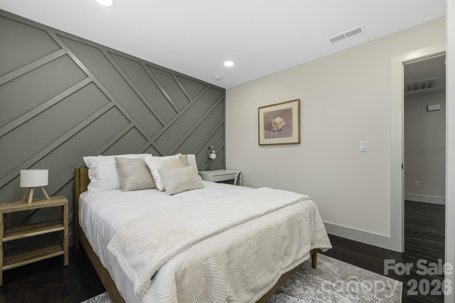 1713 Davis Park Road — Gastonia
