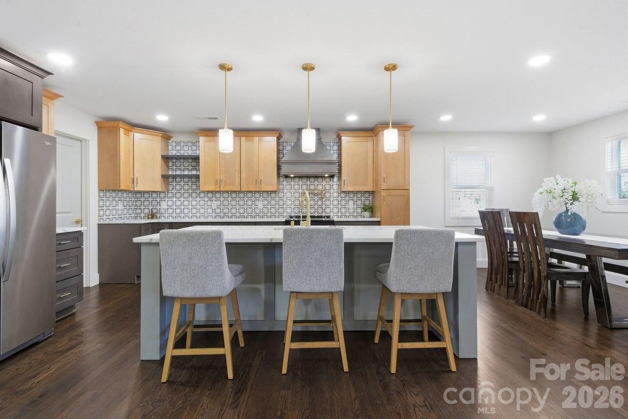 1713 Davis Park Road — Gastonia