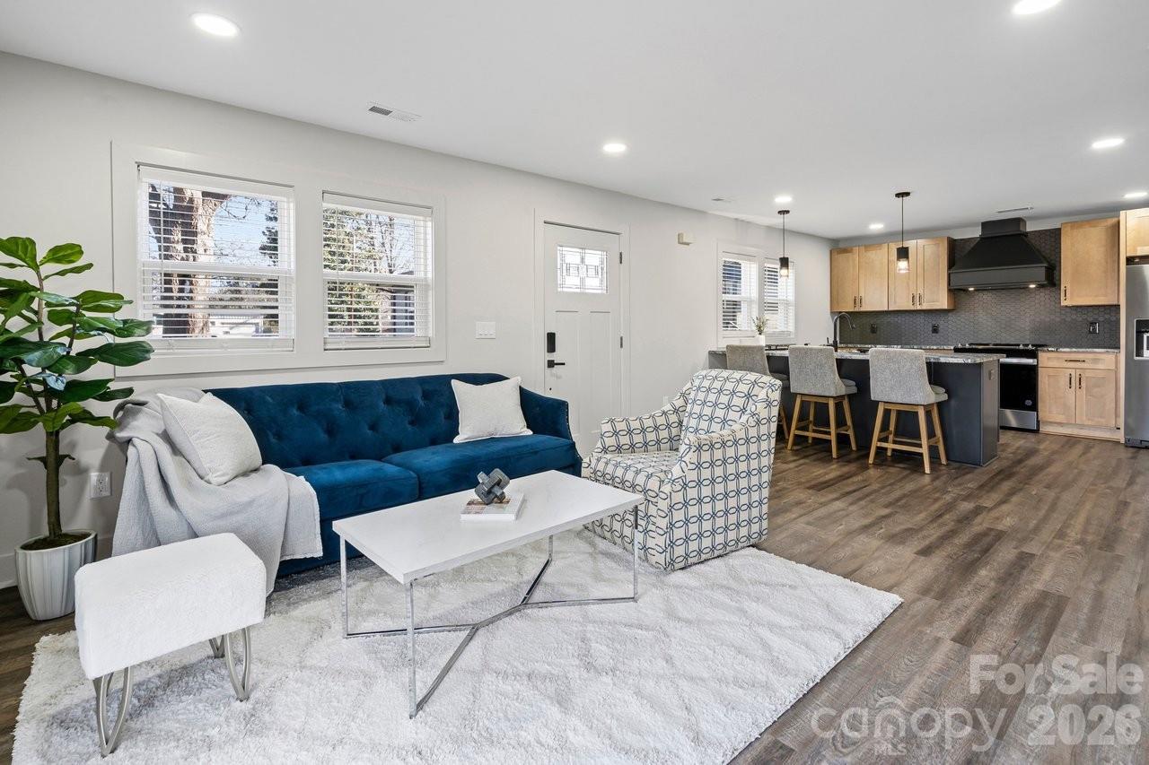 1713 Davis Park Road — Gastonia