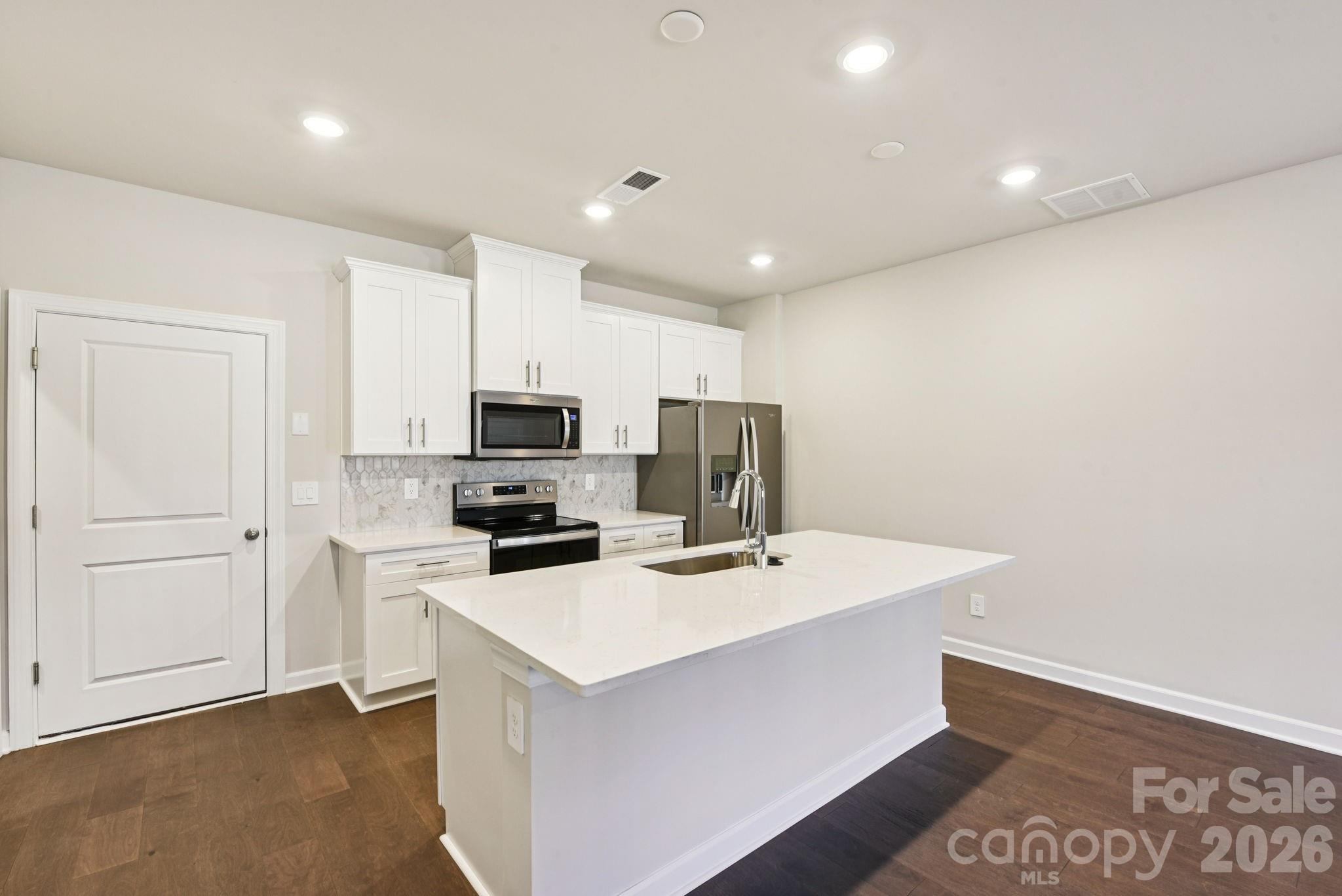 853 Santina Avenue — York