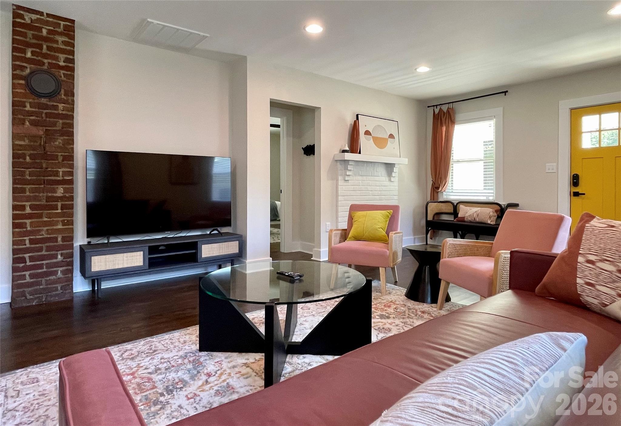 115 Powell Street — Swannanoa