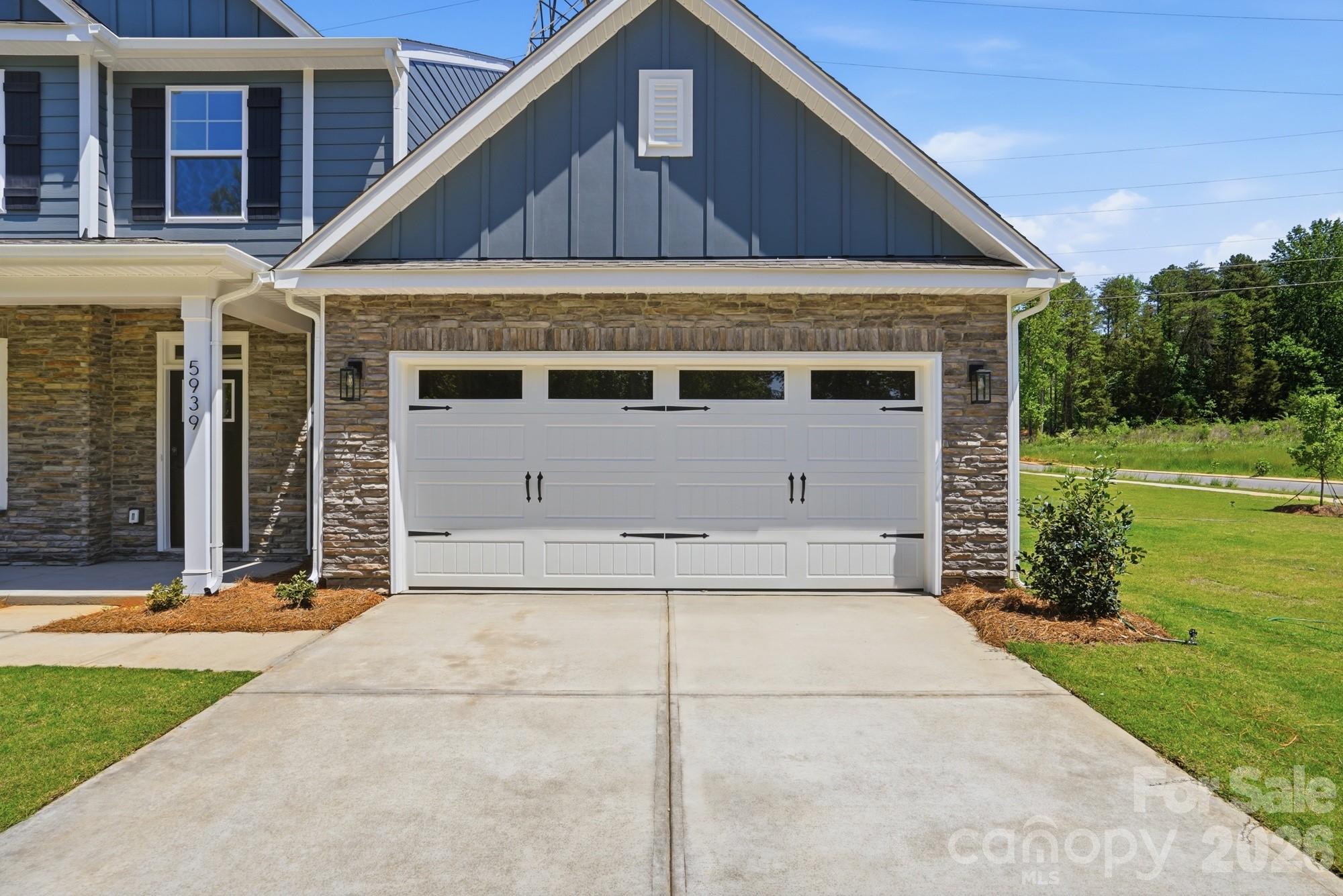 5939 New River Drive — Huntersville