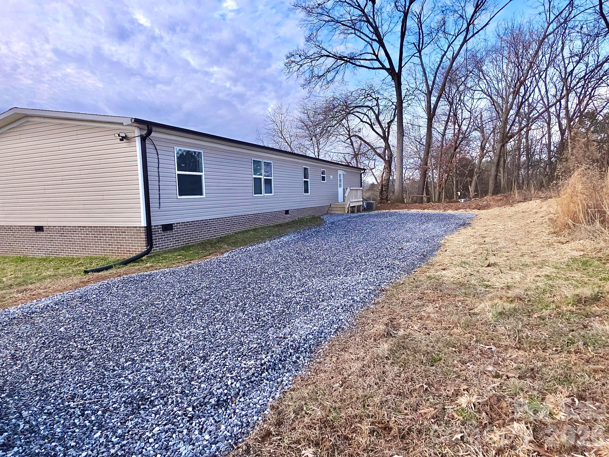 44 Howard Norton Drive — Hiddenite