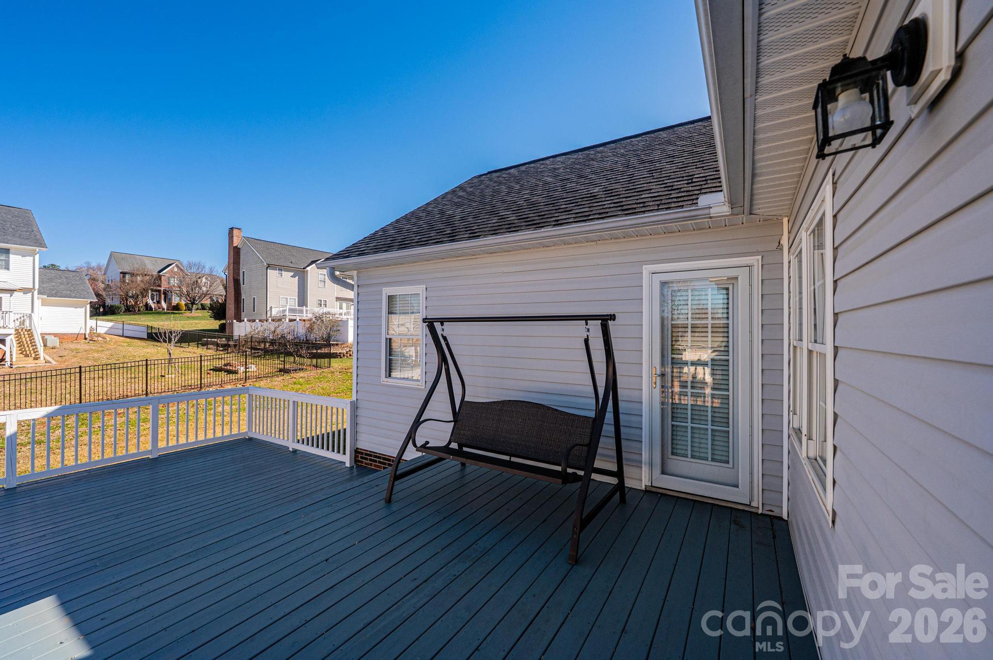 2576 Rolling Ridge Drive — Hickory